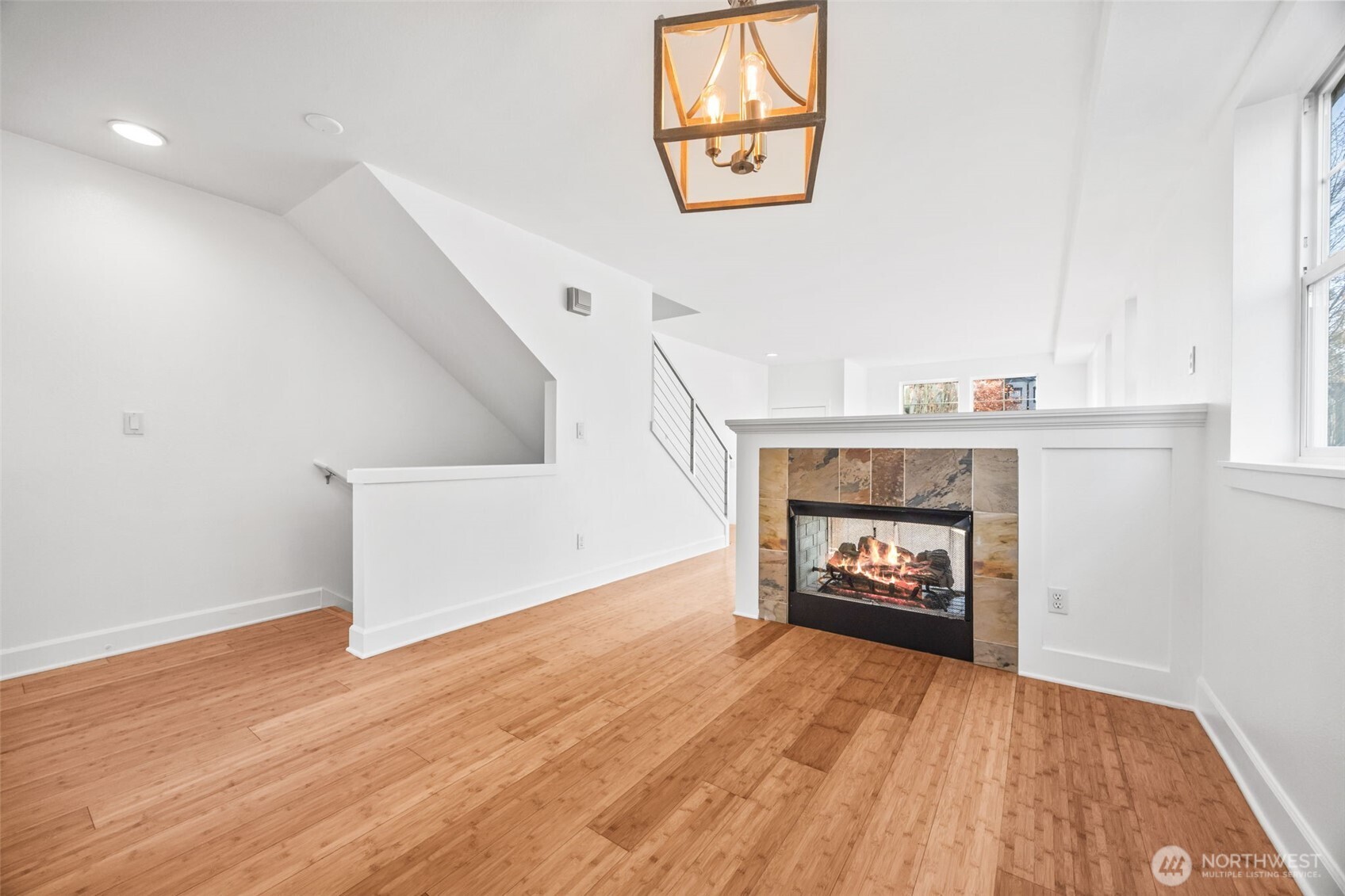 Seattle, Washington, 98106, United States, 2 Bedrooms Bedrooms, ,2 BathroomsBathrooms,Residential,For Sale,1991706