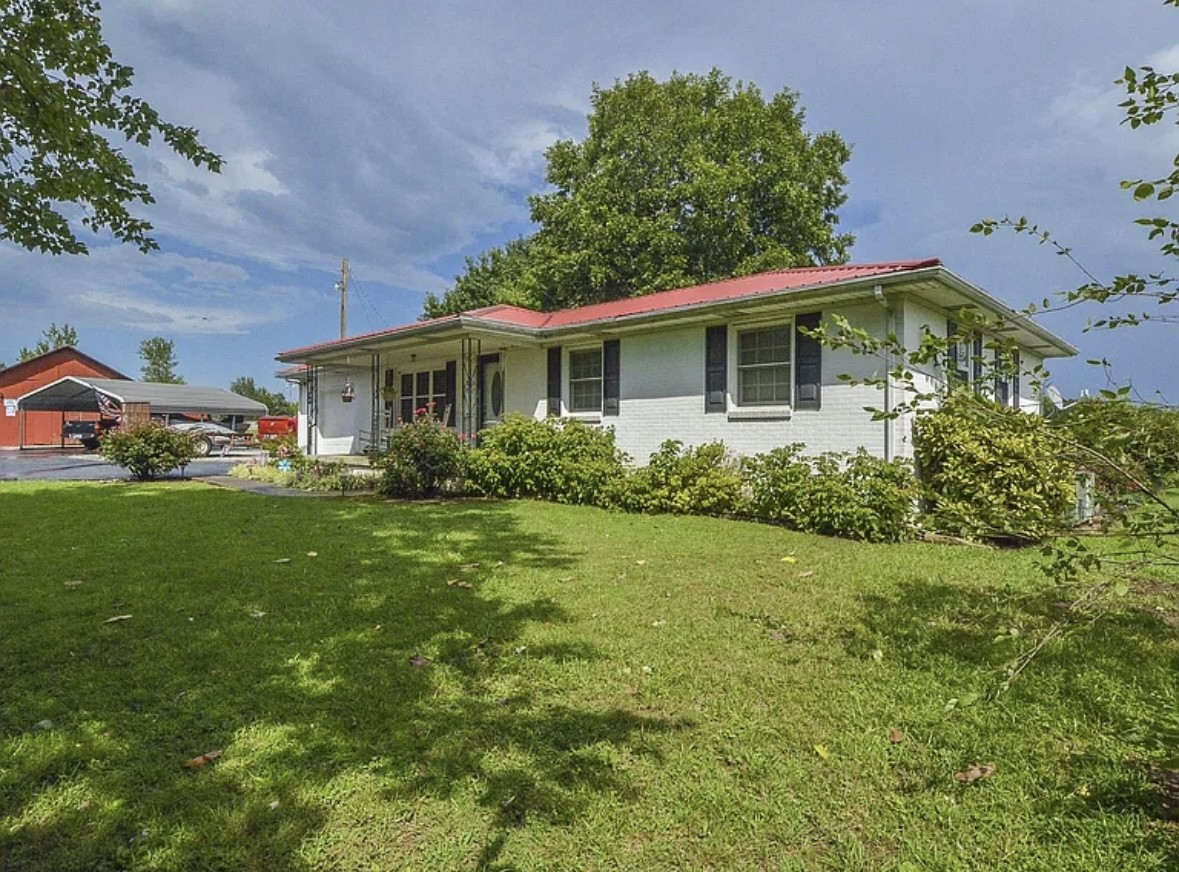 Lawrenceburg, Tennessee, 38464, United States, 3 Bedrooms Bedrooms, ,1 BathroomBathrooms,Residential,For Sale,1767762