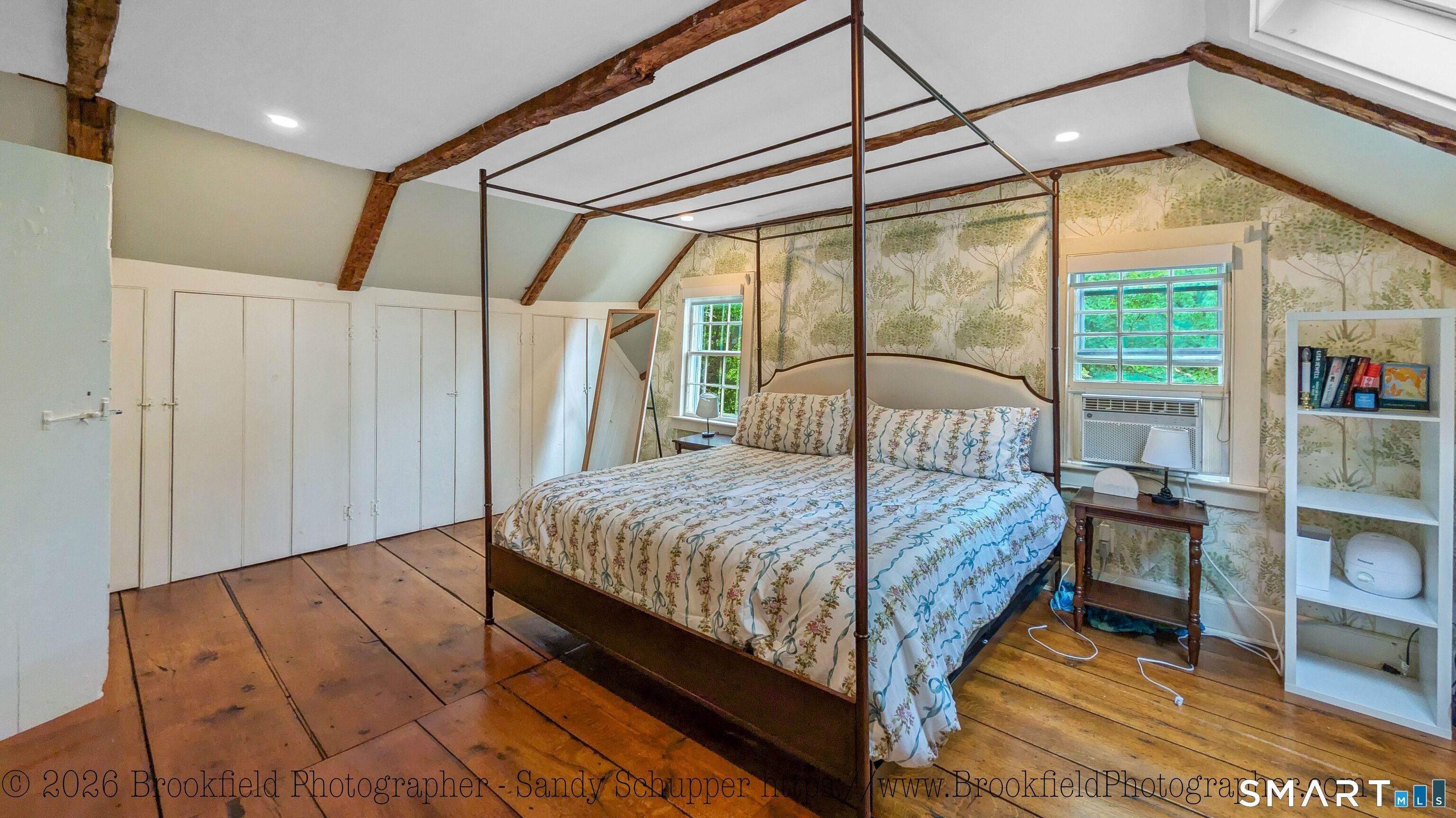 Southbury, Connecticut, 06488, United States, 3 Bedrooms Bedrooms, ,3 BathroomsBathrooms,Residential,For Sale,2048179