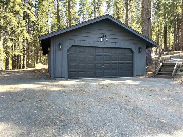 Lake Almanor West, California, 96920, United States, 5 Bedrooms Bedrooms, ,3 BathroomsBathrooms,Residential,For Sale,1949683