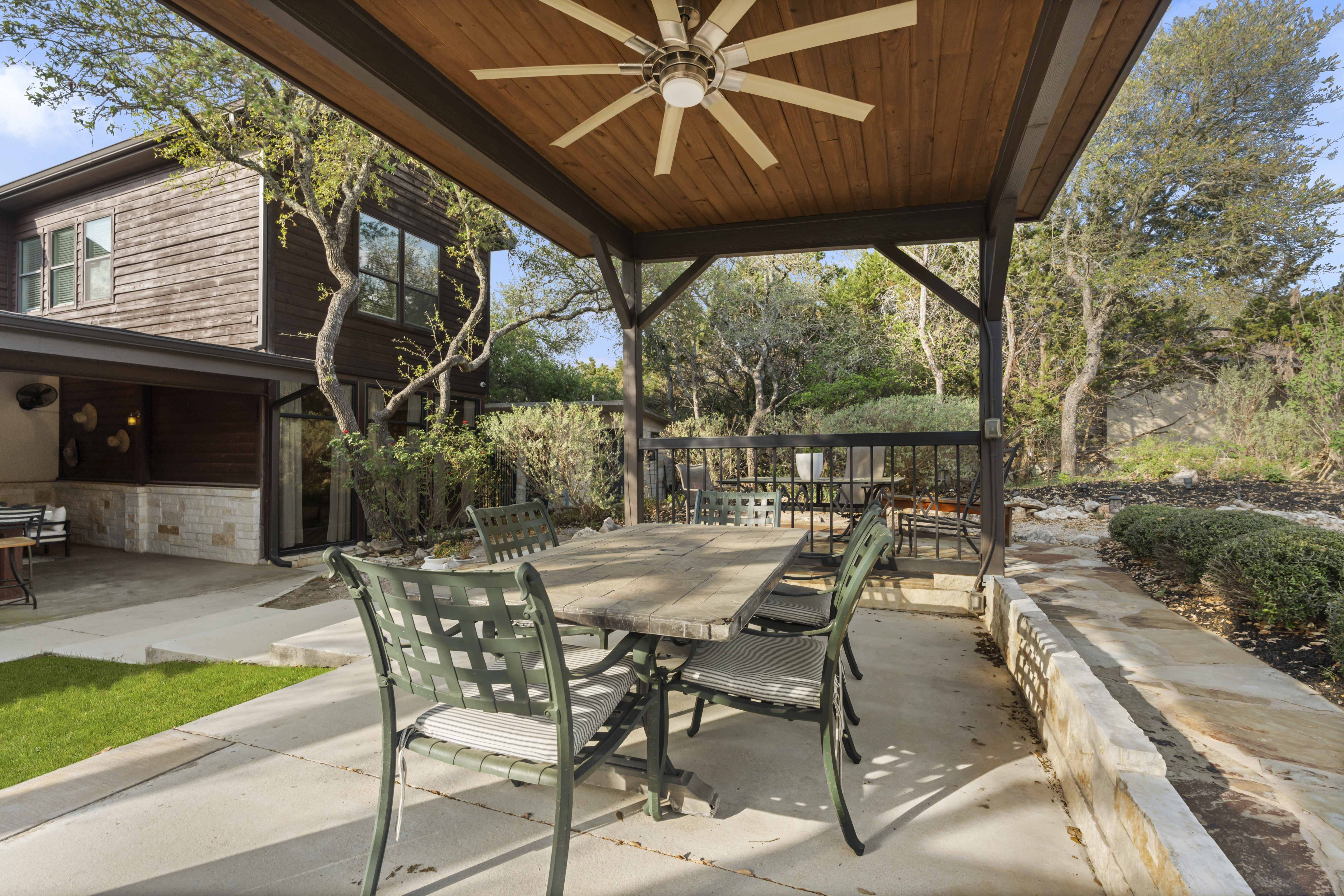  Spring Branch Luxury on 2.3 Acres - 物件實景