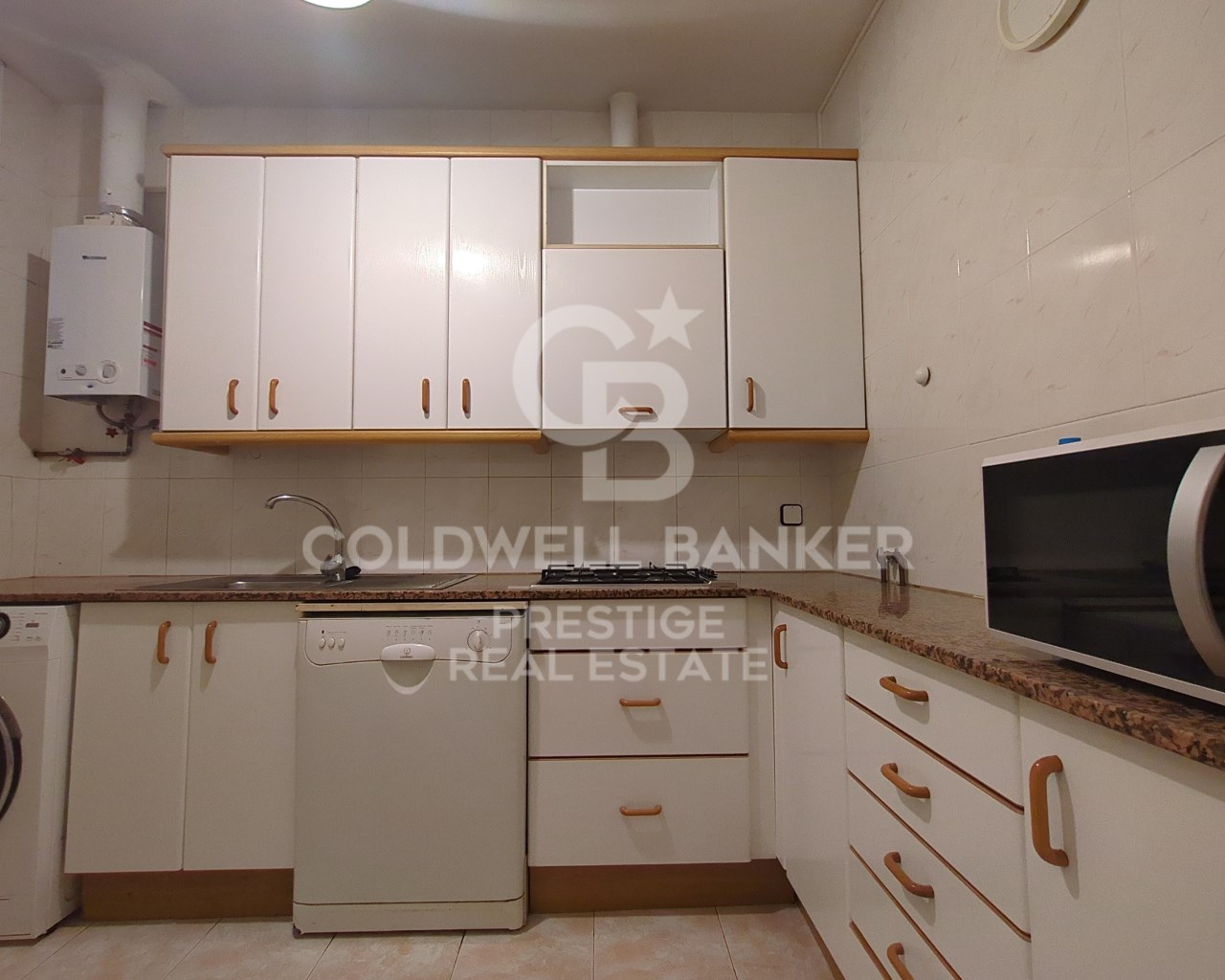 Barcelona, Catalonia, ES, 3 Bedrooms Bedrooms, ,2 BathroomsBathrooms,Residential,For Sale,1837647