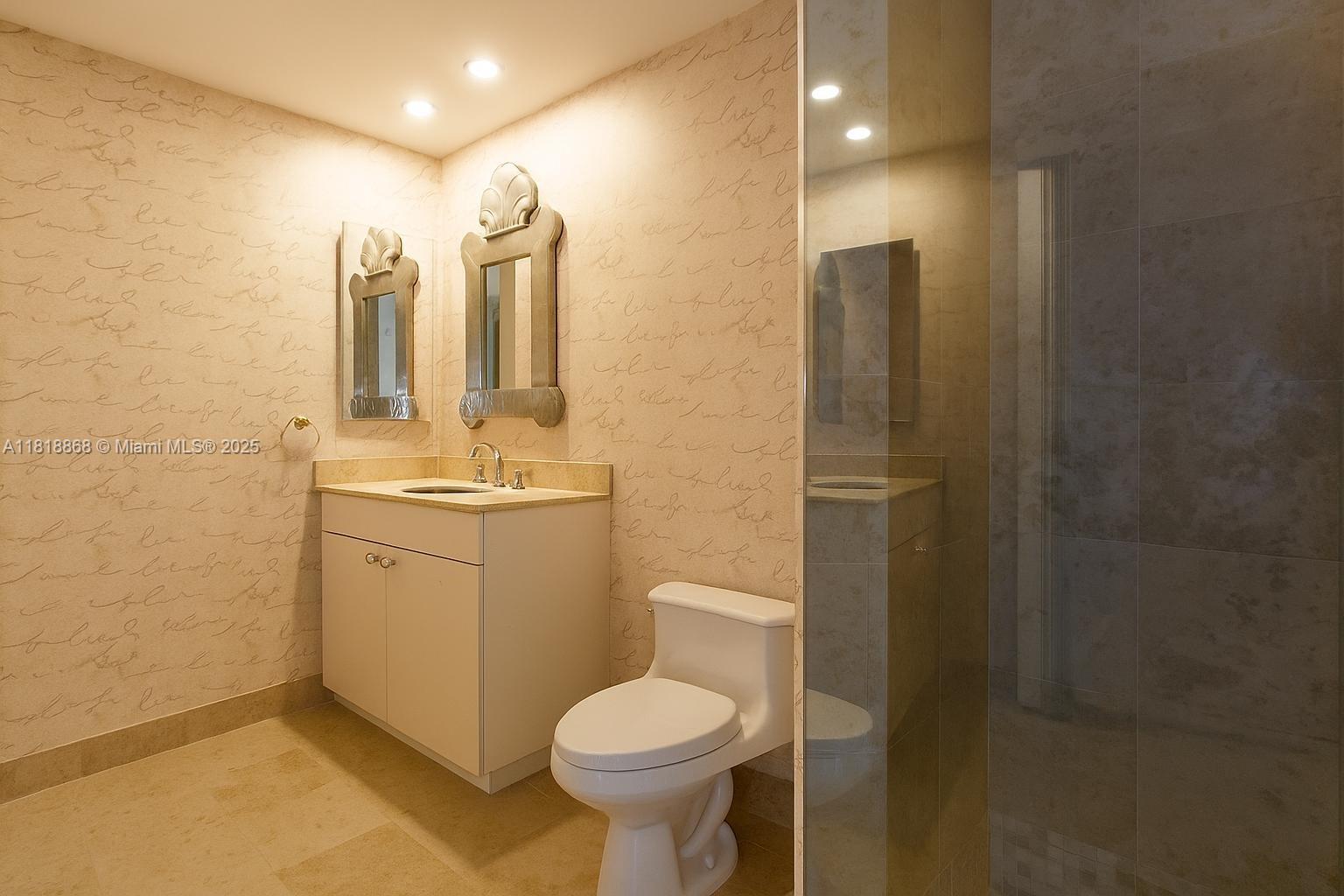 Miami Beach, Florida, 33140, United States, 2 Bedrooms Bedrooms, ,2 BathroomsBathrooms,Residential,For Sale,1849750