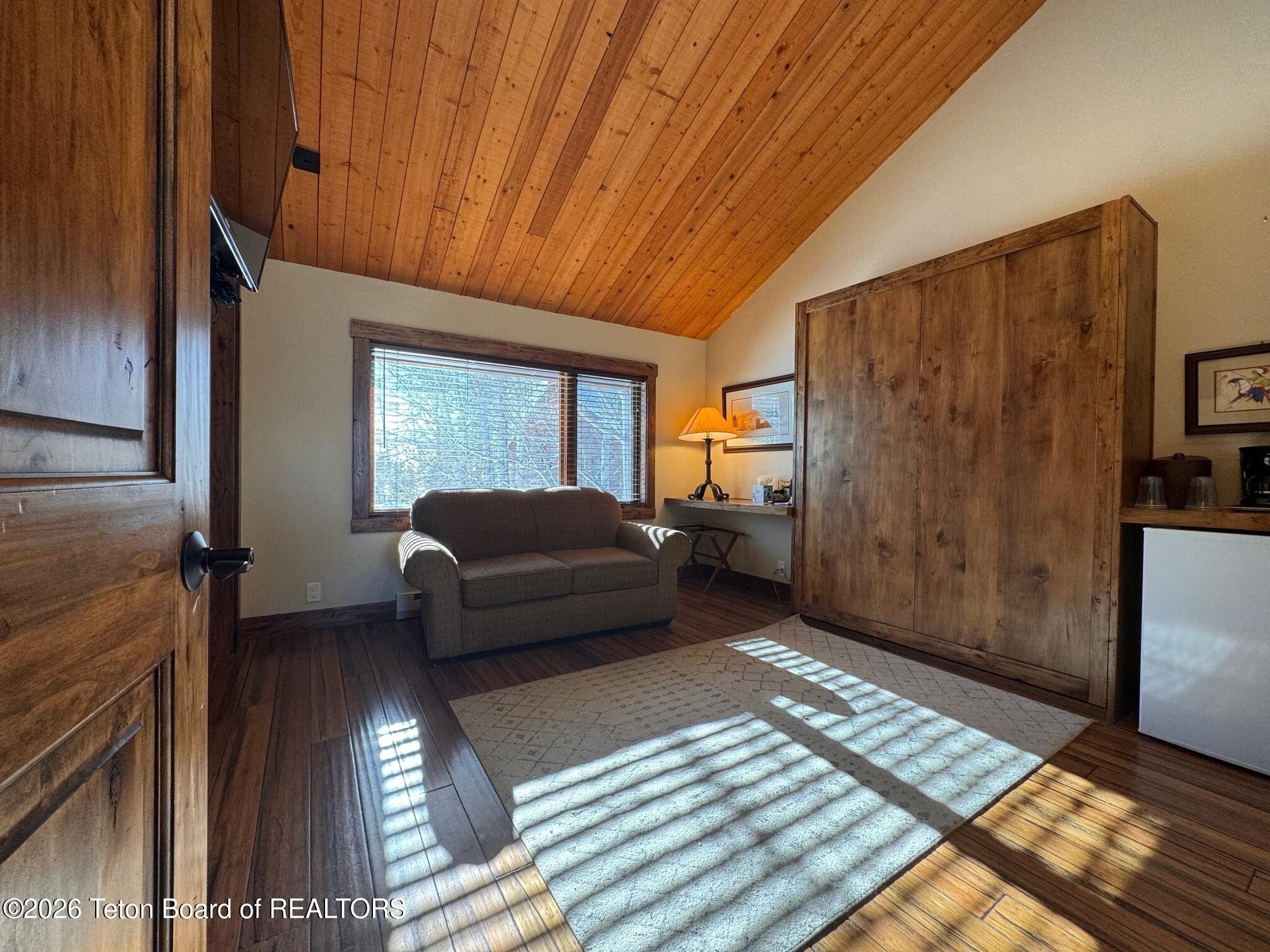 Jackson, Wyoming, 83001, United States, 2 Bedrooms Bedrooms, ,1 BathroomBathrooms,Residential,For Sale,2009711