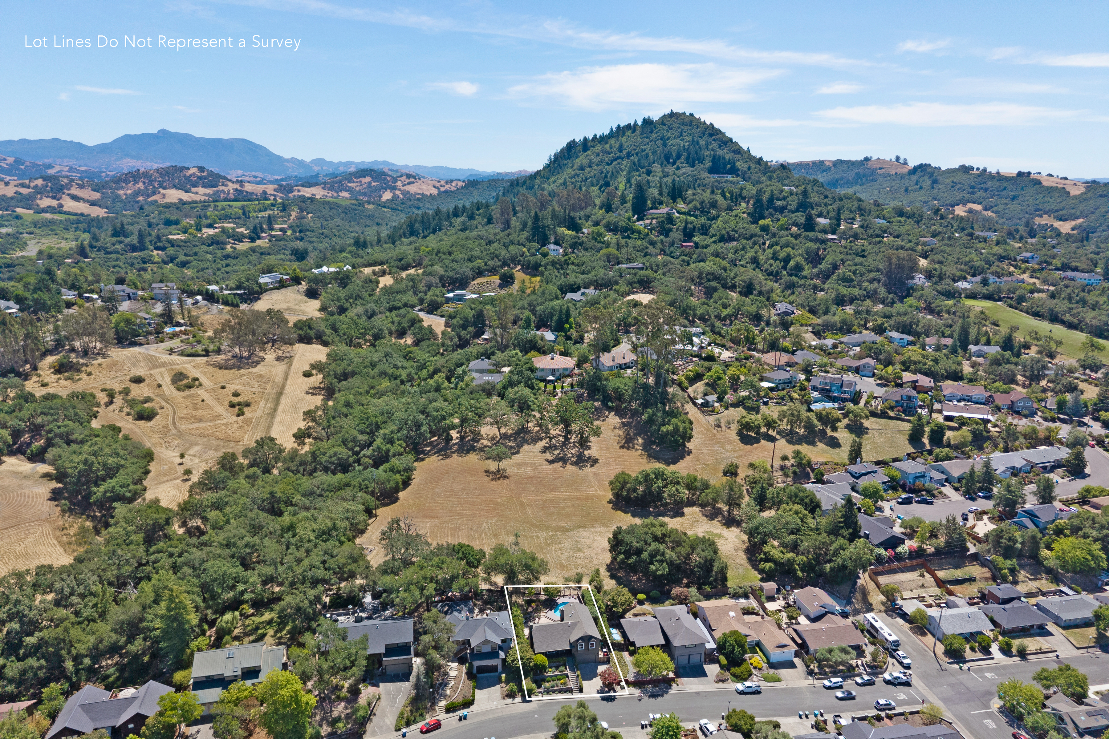  Recently Updated Northeast Healdsburg Home - 物件實景
