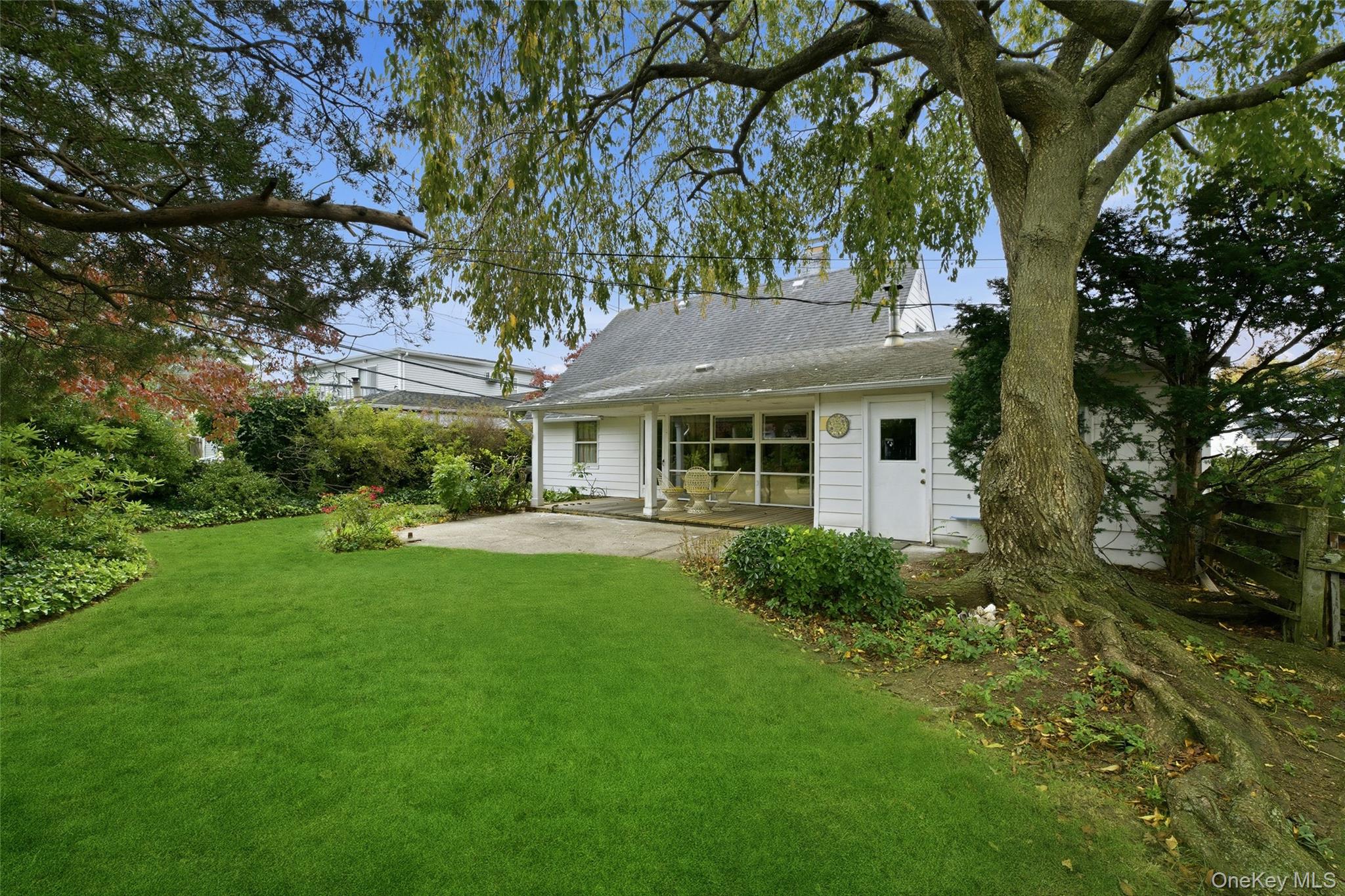 Levittown, New York, 11756, United States, 4 Bedrooms Bedrooms, ,1 BathroomBathrooms,Residential,For Sale,1987687