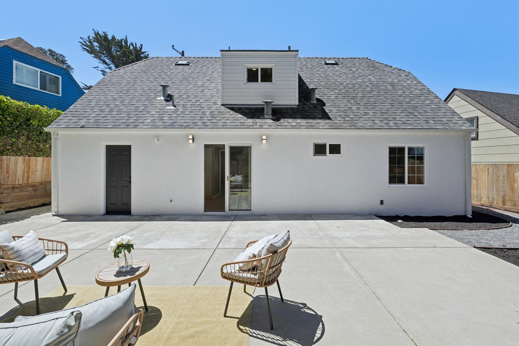  Exceptional Pacifica Retreat with Views - 物件實景