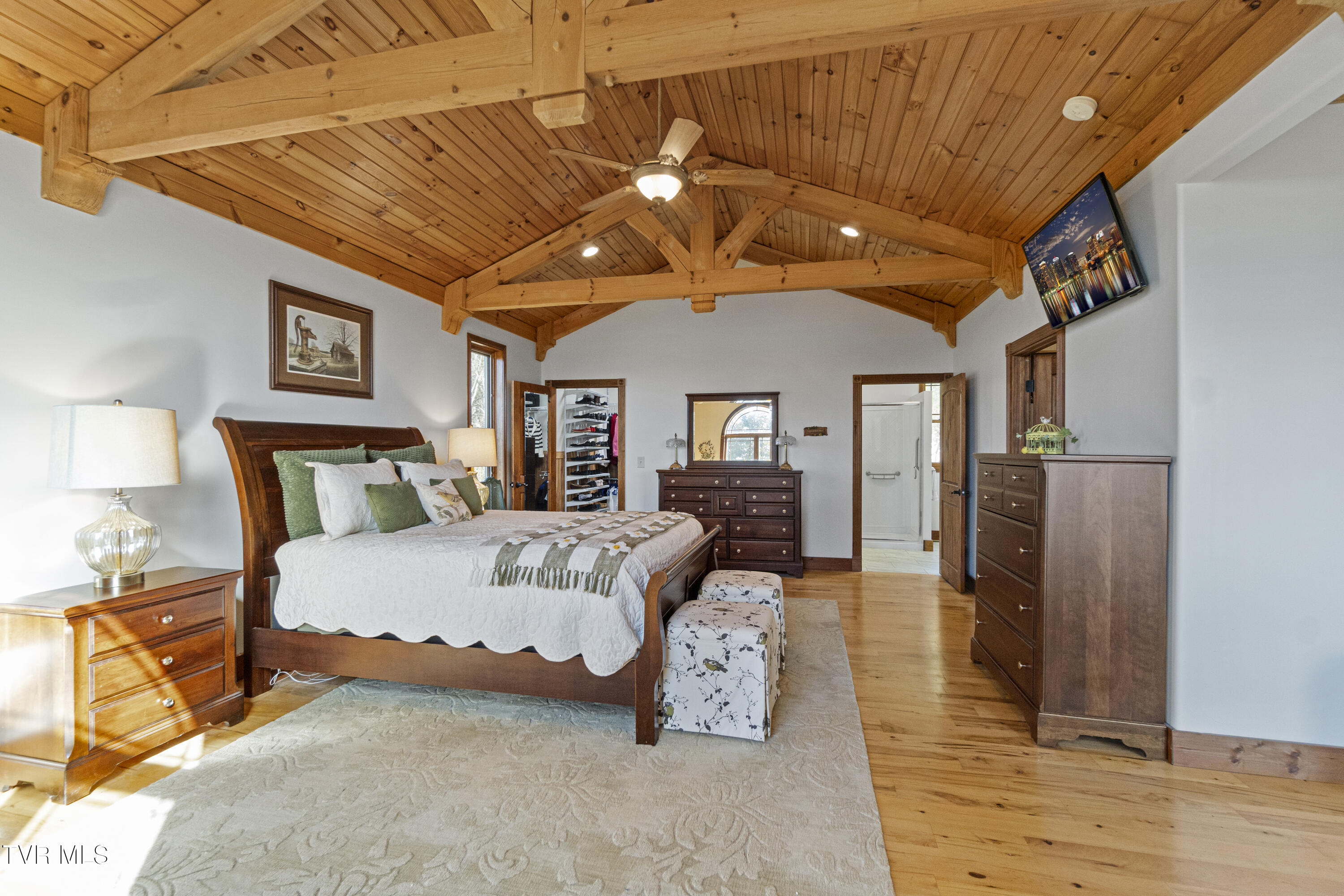 Parrottsville, Tennessee, 37843, United States, 5 Bedrooms Bedrooms, ,4 BathroomsBathrooms,Residential,For Sale,2005757