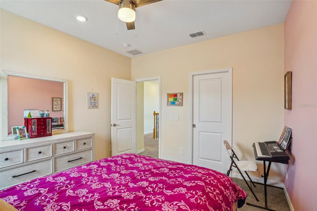 Apopka, Florida, 32703, United States, 5 Bedrooms Bedrooms, ,5 BathroomsBathrooms,Residential,For Sale,1837631