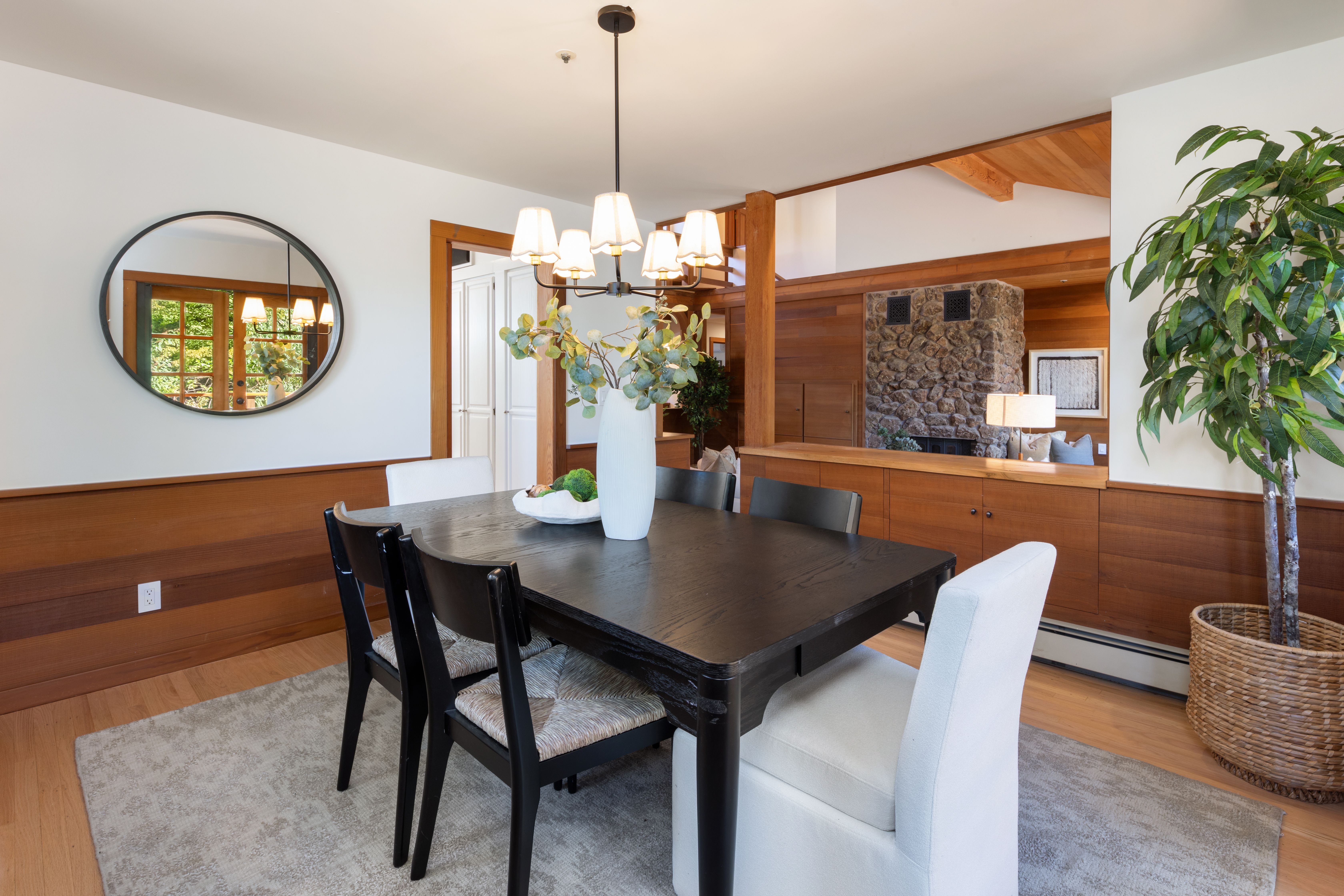  Private Retreat with Acreage - 物件實景