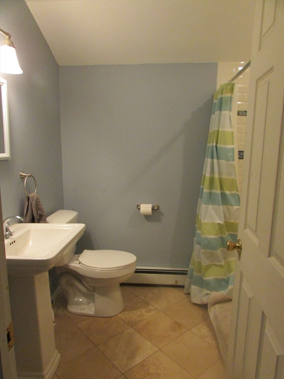 Attleboro, Massachusetts, 02703, United States, 4 Bedrooms Bedrooms, ,4 BathroomsBathrooms,Residential,For Sale,1974370