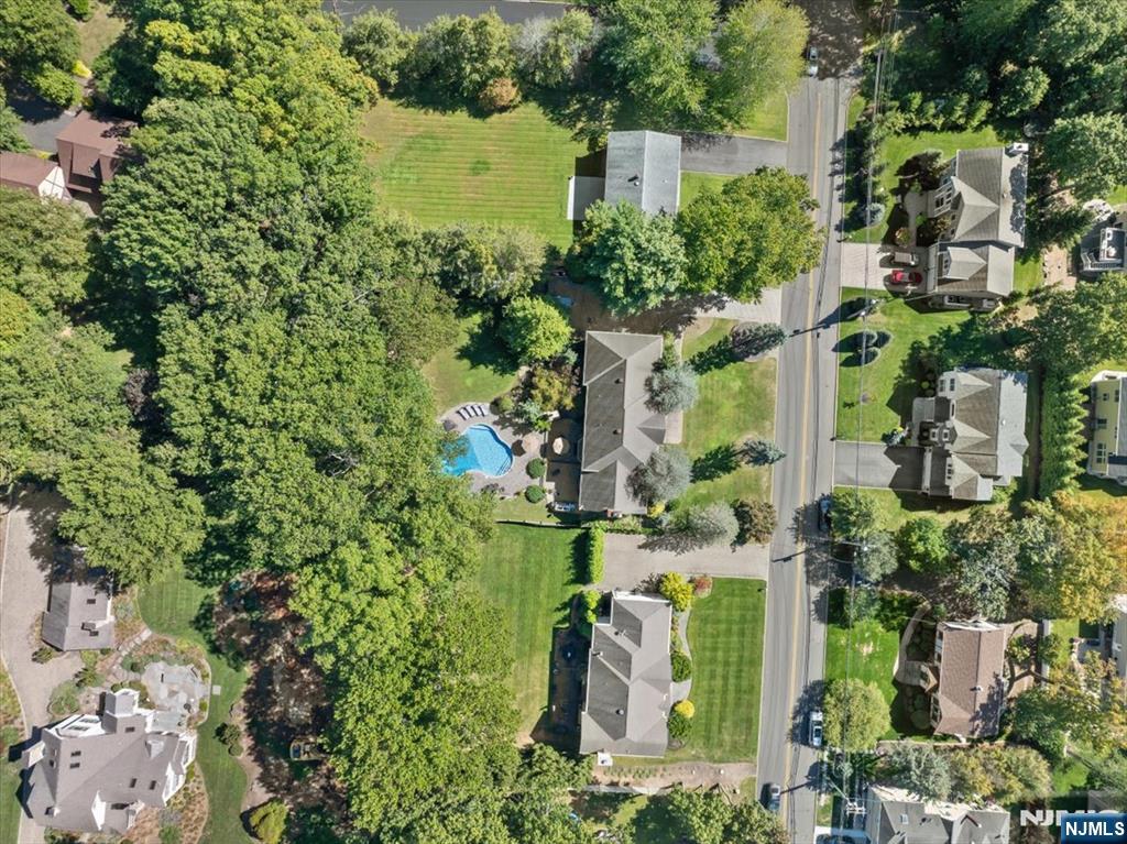 Old Tappan, New Jersey, 07675, United States, 4 Bedrooms Bedrooms, ,5 BathroomsBathrooms,Residential,For Sale,1991175