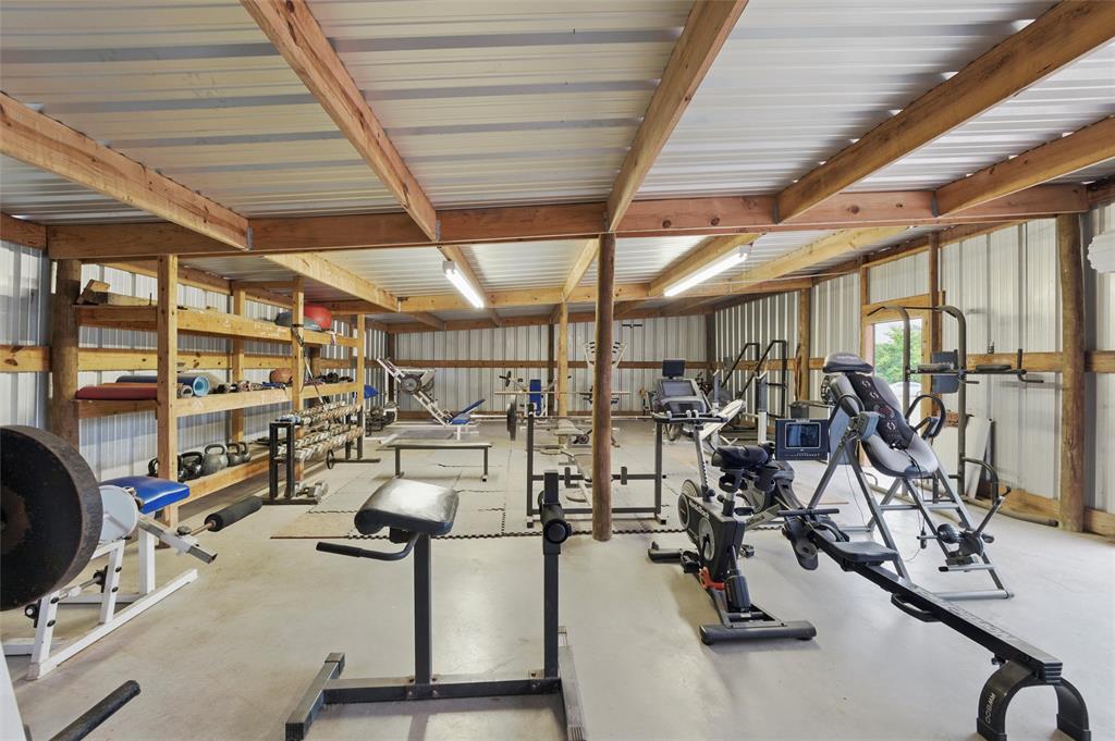 Weatherford, Texas, 76088, United States, 5 Bedrooms Bedrooms, ,4 BathroomsBathrooms,Residential,For Sale,1920303