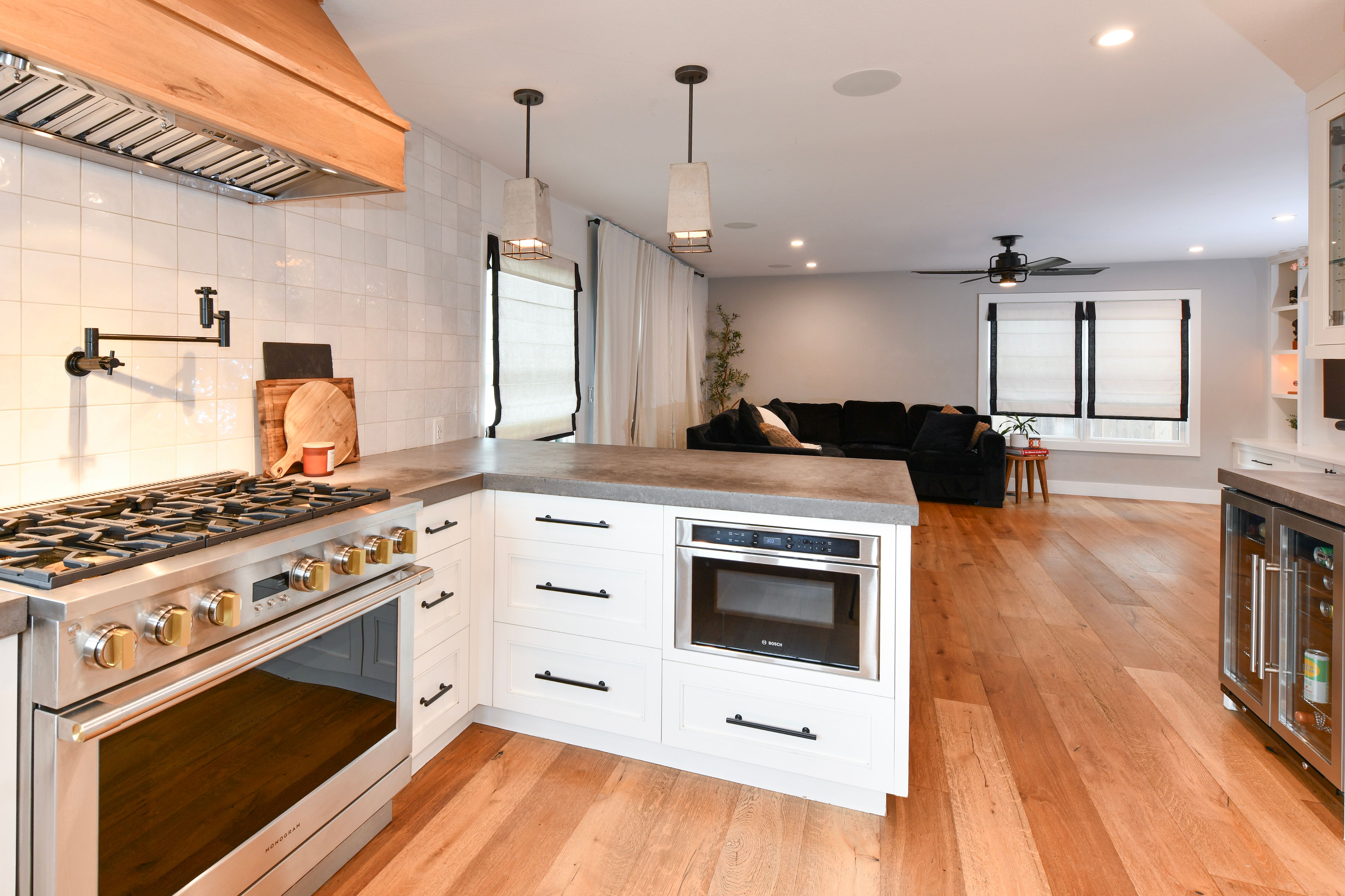  Modern Farm-Style Browns Valley Home - 物件實景