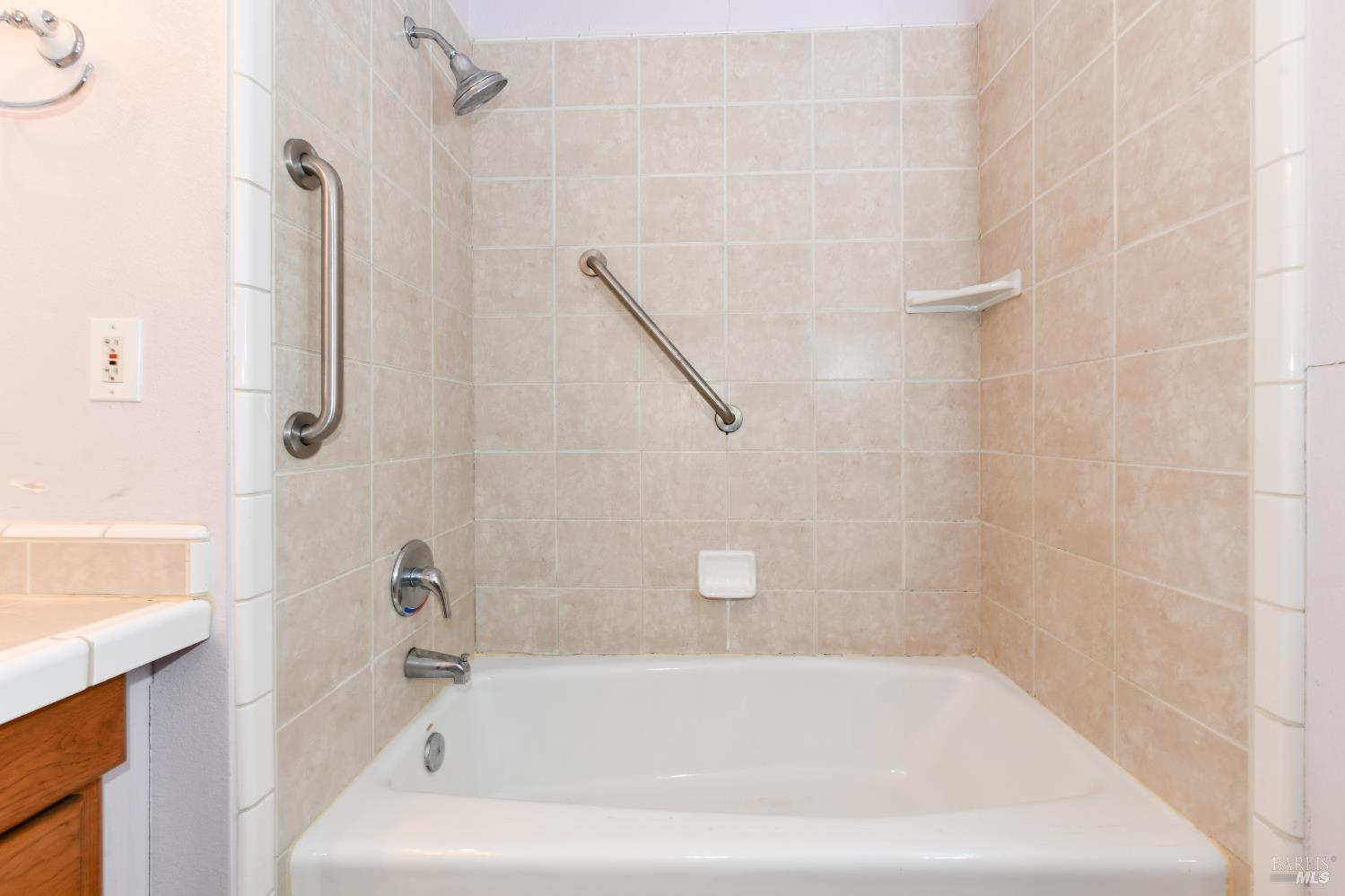 Napa, California, 94558, United States, 3 Bedrooms Bedrooms, ,1 BathroomBathrooms,Residential,For Sale,1988098