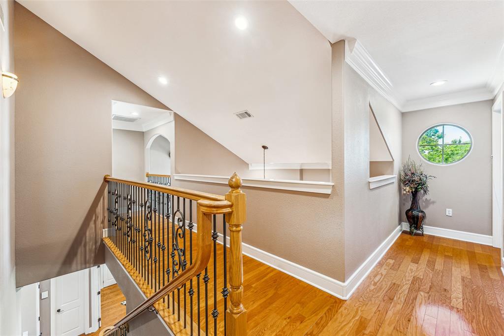 Granbury, Texas, 76048, United States, 4 Bedrooms Bedrooms, ,3 BathroomsBathrooms,Residential,For Sale,1978799