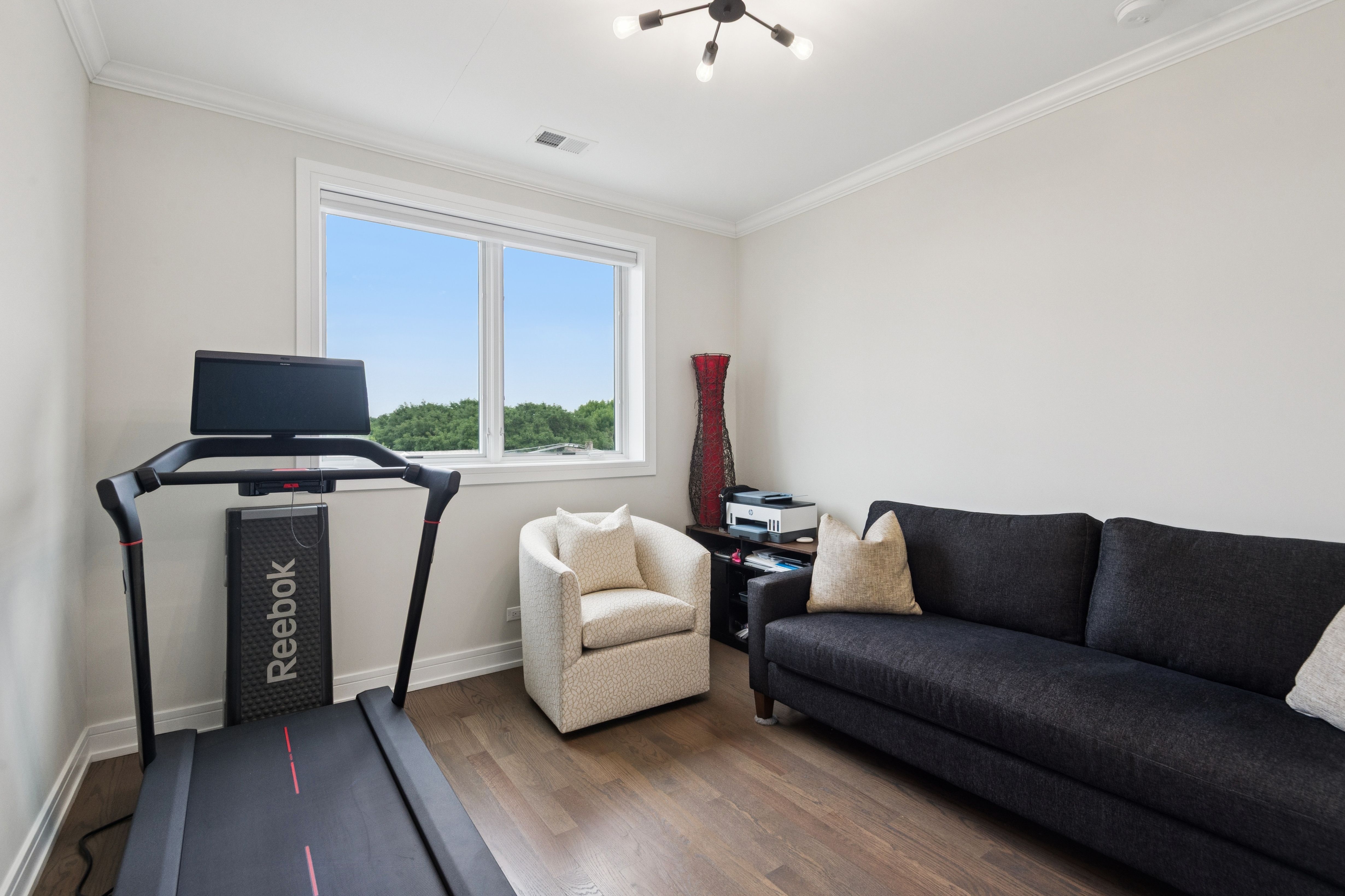  Move-In-Ready Penthouse With Exceptional Indoor-Outdoor Living - 物件實景