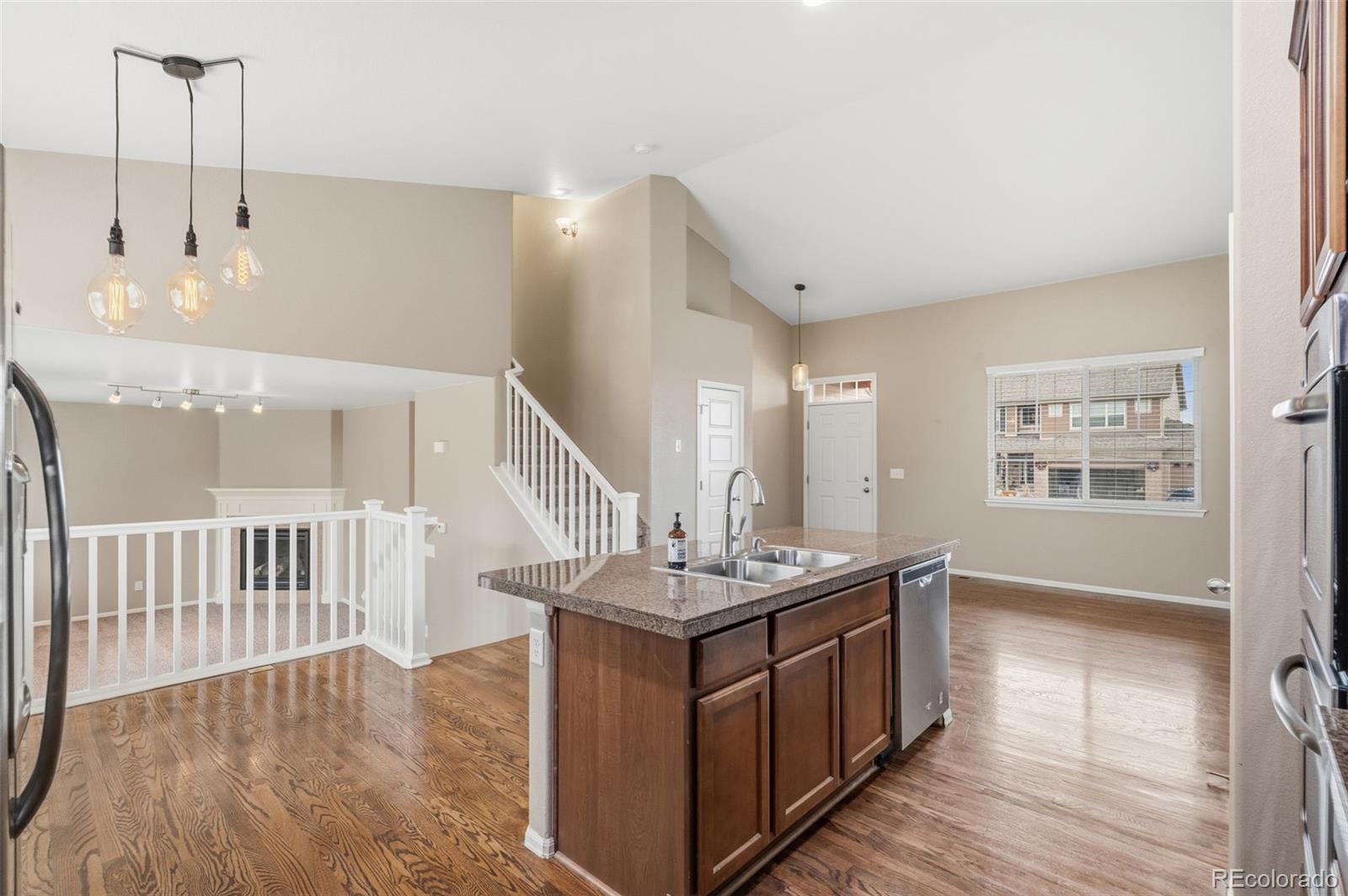 Aurora, Colorado, 80016, United States, 5 Bedrooms Bedrooms, ,3 BathroomsBathrooms,Residential,For Sale,1995144