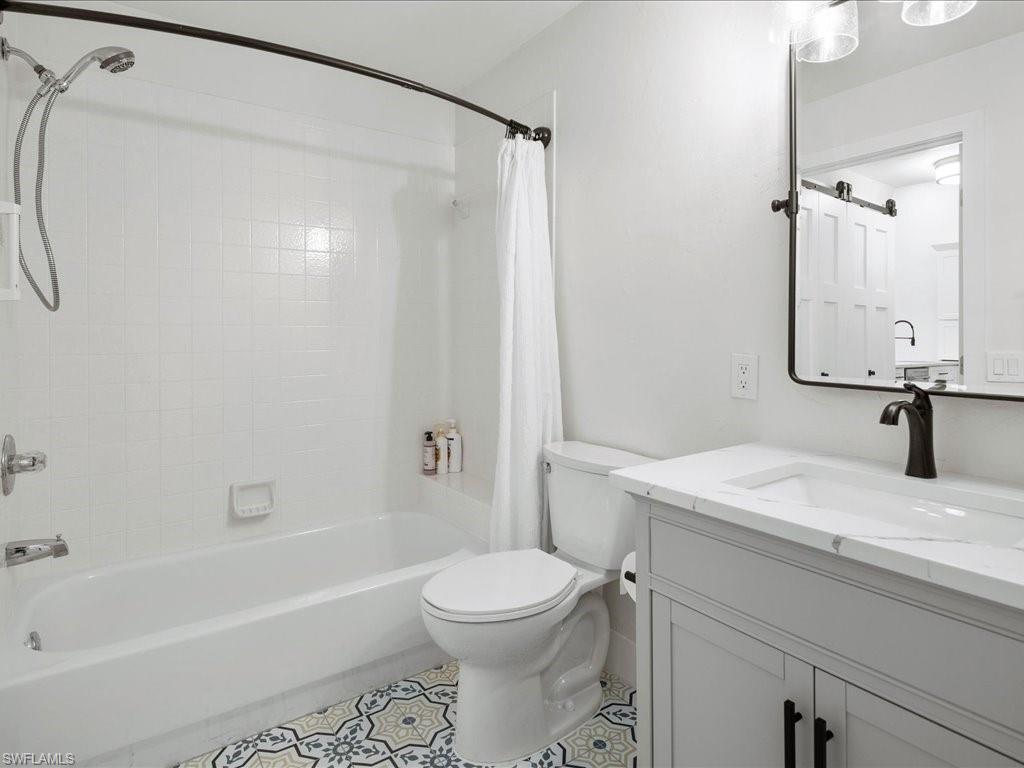 792 Wiggins Bay Dr Unit 20R, Naples, Florida, 34110, United States, 3 Bedrooms Bedrooms, ,2 BathroomsBathrooms,Residential,For Sale,792 Wiggins Bay Dr Unit 20R,1673375