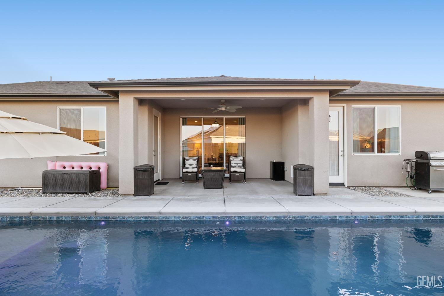 Bakersfield, California, 93313, United States, 4 Bedrooms Bedrooms, ,3 BathroomsBathrooms,Residential,For Sale,1917605