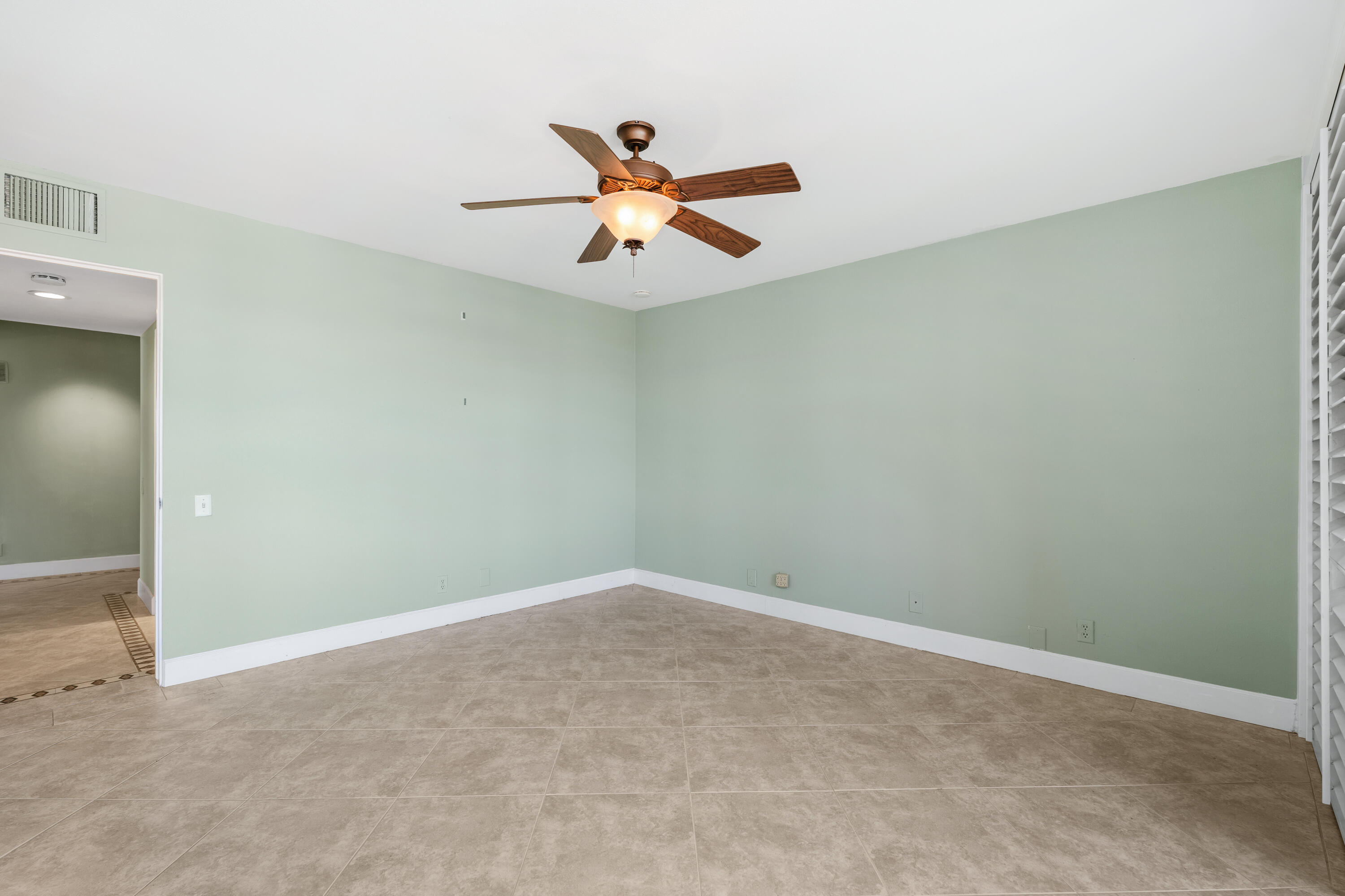 Palm Springs, California, 92264, United States, 2 Bedrooms Bedrooms, ,1 BathroomBathrooms,Residential,For Sale,1960957