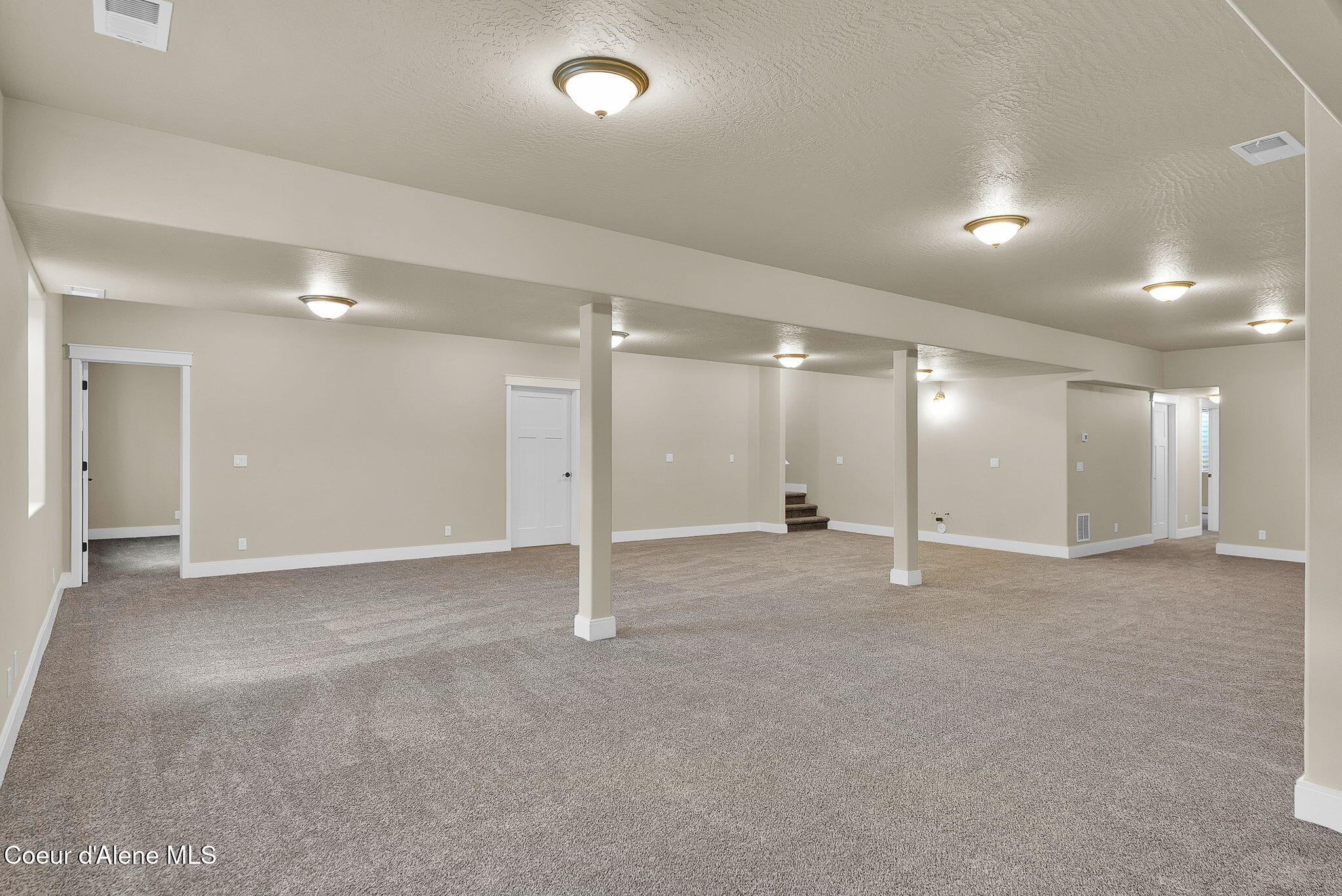 Rathdrum, Idaho, 83858, United States, 6 Bedrooms Bedrooms, ,1 BathroomBathrooms,Residential,For Sale,1989161