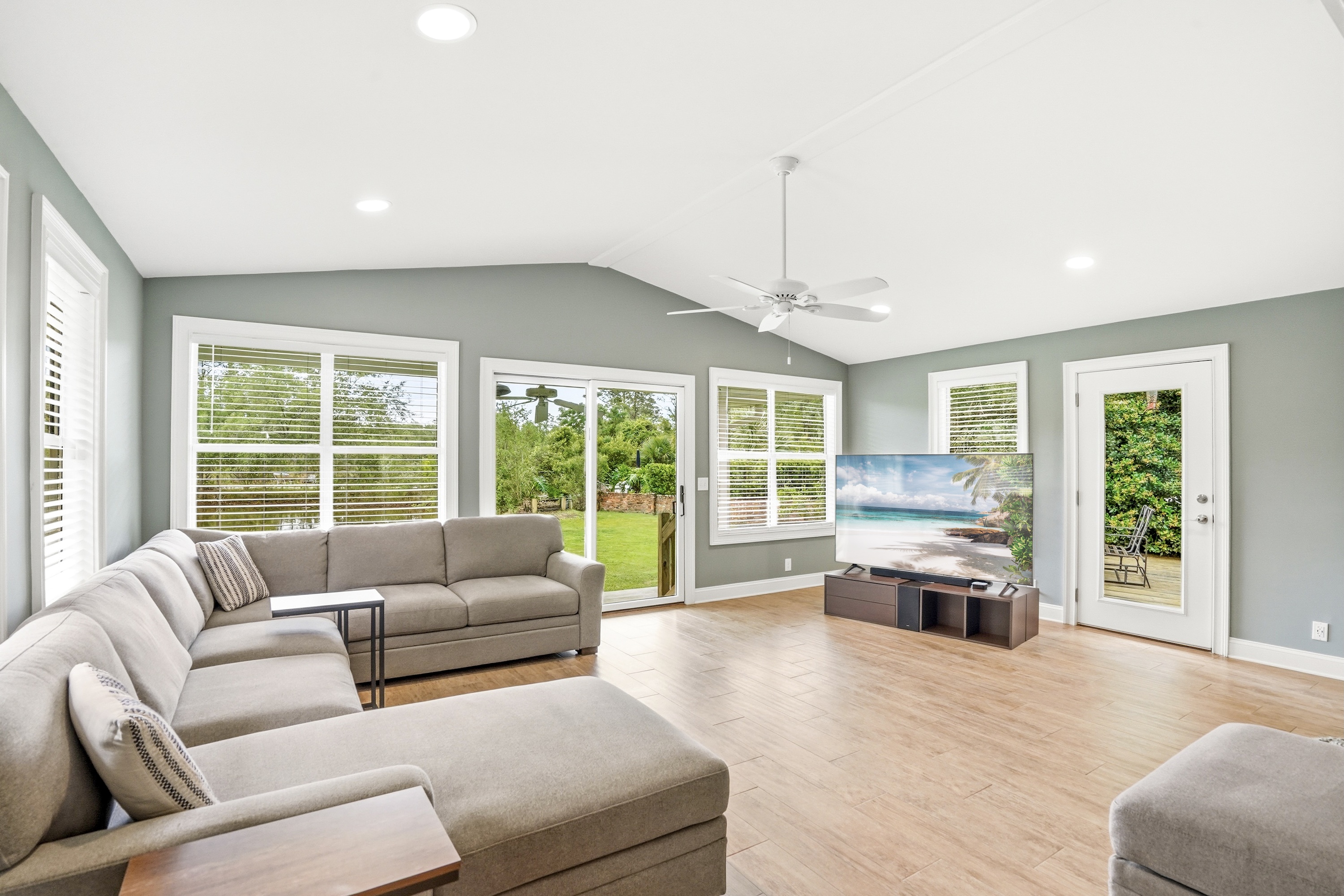  110 Wesley Oak Drive - 物件實景