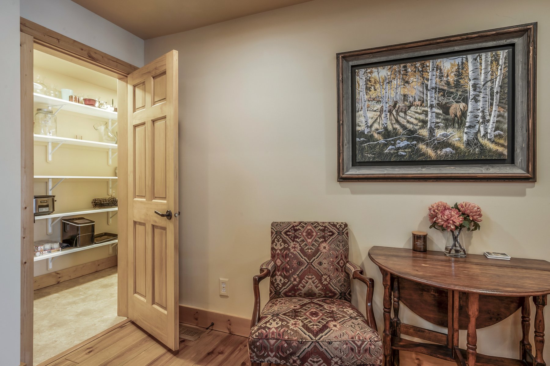 Sagle, Idaho, 83860, United States, 5 Bedrooms Bedrooms, ,6 BathroomsBathrooms,Residential,For Sale,1978919