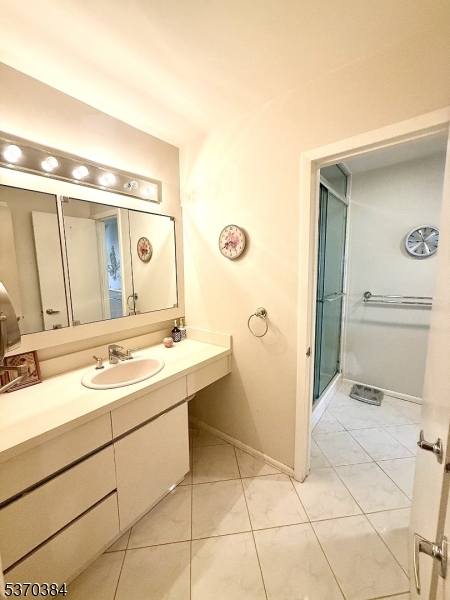 Springfield Twp., New Jersey, 07081, United States, 4 Bedrooms Bedrooms, ,4 BathroomsBathrooms,Residential,For Sale,1898567