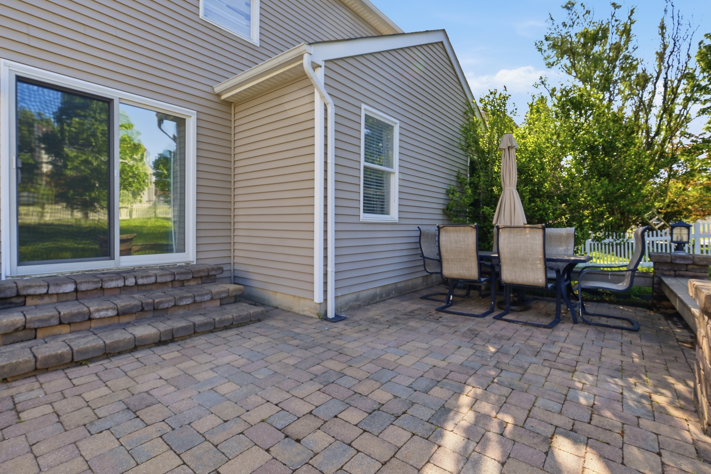  11812 Garden Grove Way, Louisville, KY 40299 - 物件實景