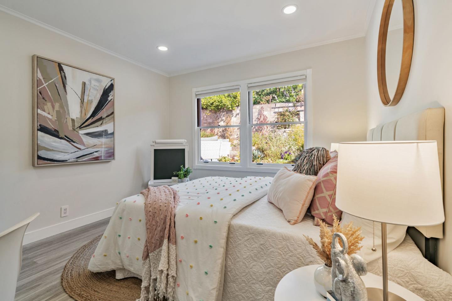 San Francisco, California, 94134, United States, 2 Bedrooms Bedrooms, ,1 BathroomBathrooms,Residential,For Sale,1926351