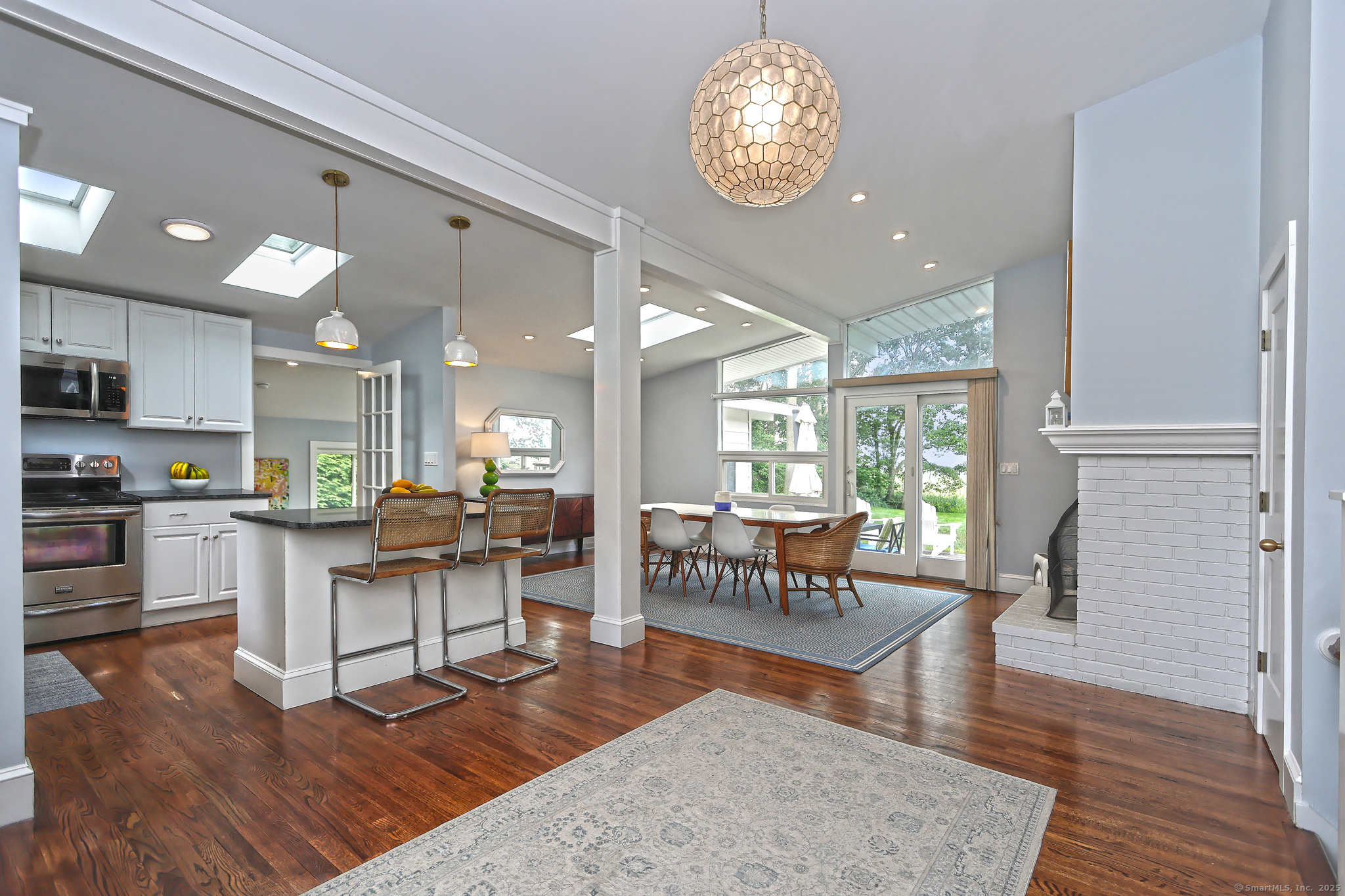 Old Saybrook, Connecticut, 06475, United States, 3 Bedrooms Bedrooms, ,2 BathroomsBathrooms,Residential,For Sale,1882738
