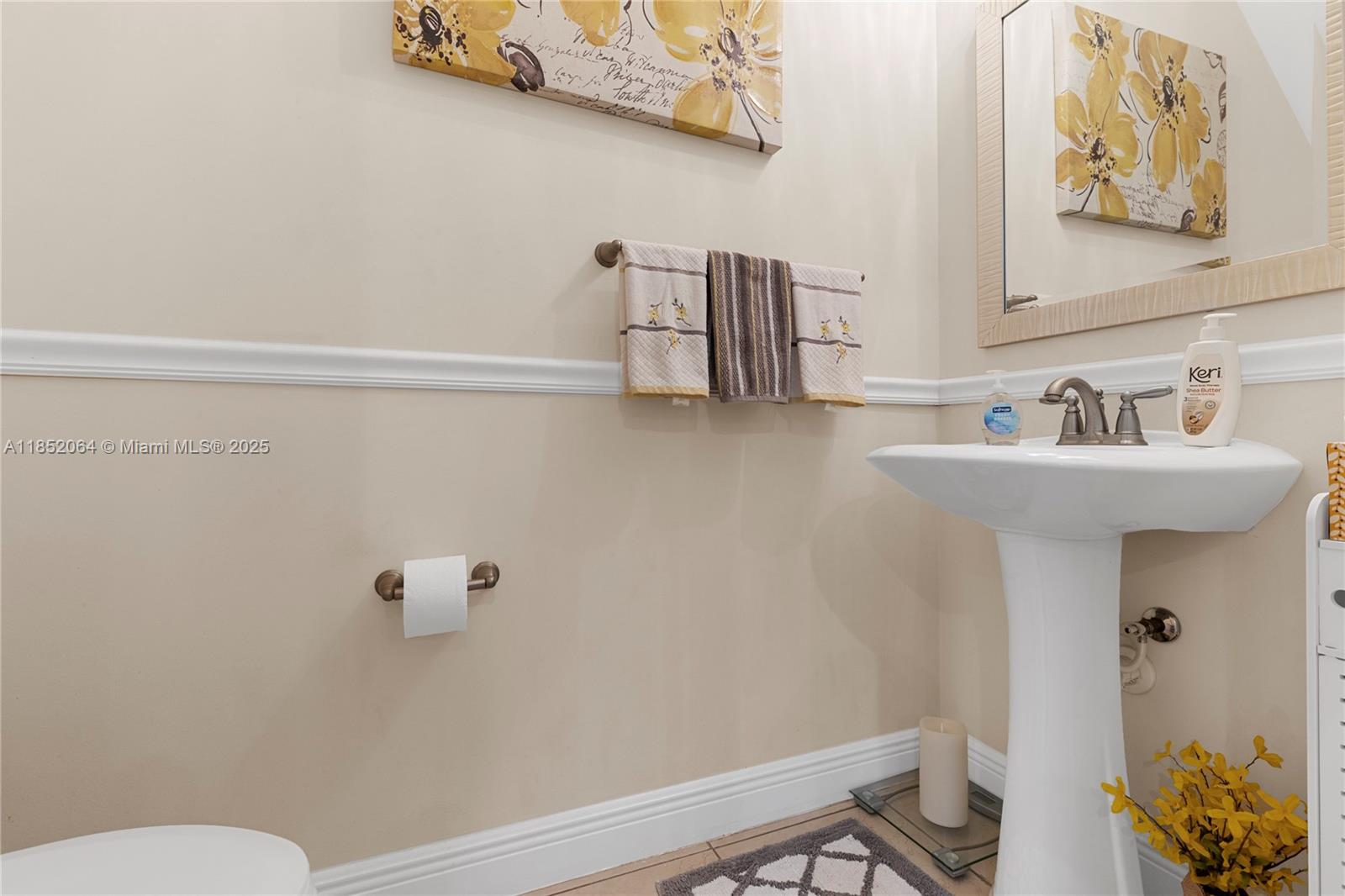 Sunrise, Florida, 33323, United States, 3 Bedrooms Bedrooms, ,3 BathroomsBathrooms,Residential,For Sale,1908528