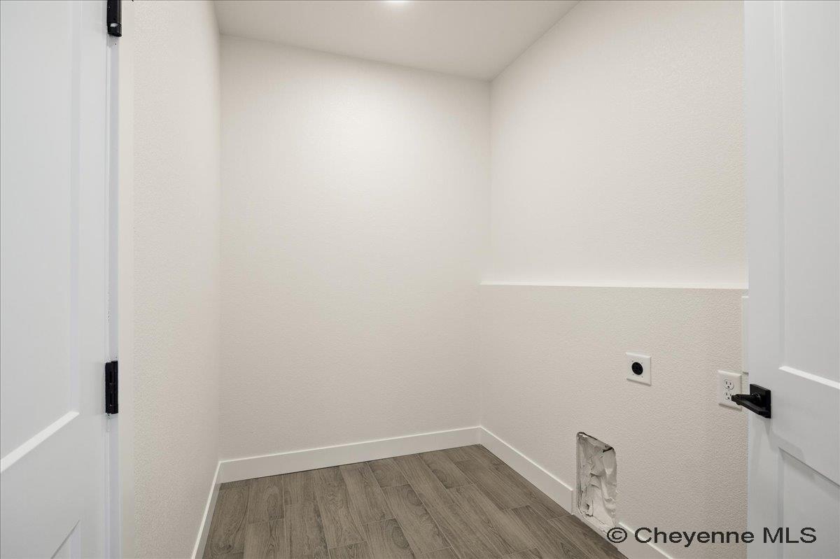 Cheyenne, Wyoming, 82009, United States, 3 Bedrooms Bedrooms, ,2 BathroomsBathrooms,Residential,For Sale,1875233