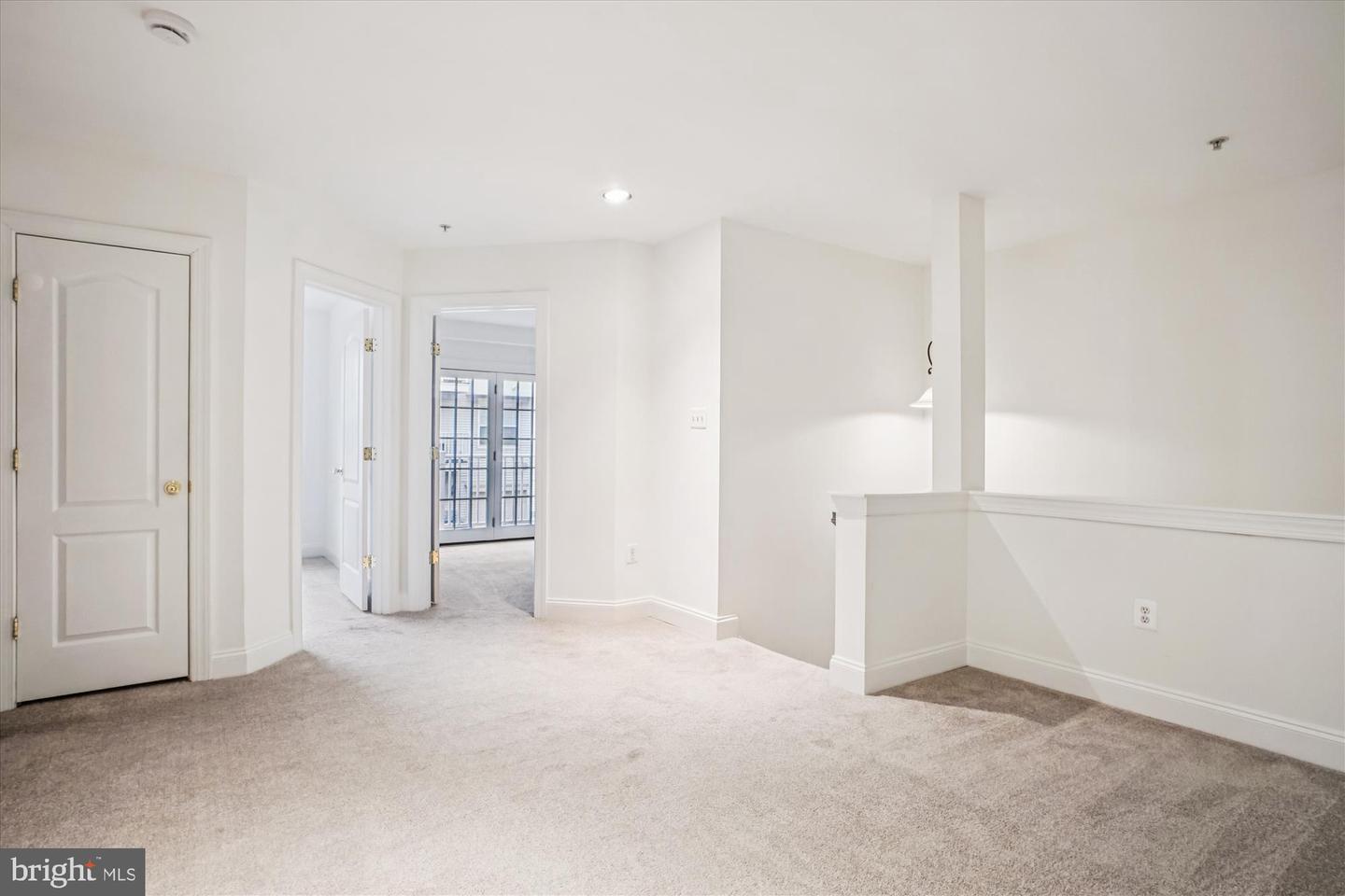 Falls Church, Virginia, 22042, United States, 3 Bedrooms Bedrooms, ,2 BathroomsBathrooms,Residential,For Sale,2001644