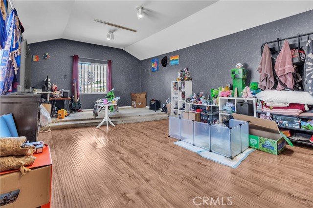 Los Angeles, California, 90061, United States, 3 Bedrooms Bedrooms, ,2 BathroomsBathrooms,Residential,For Sale,2048568