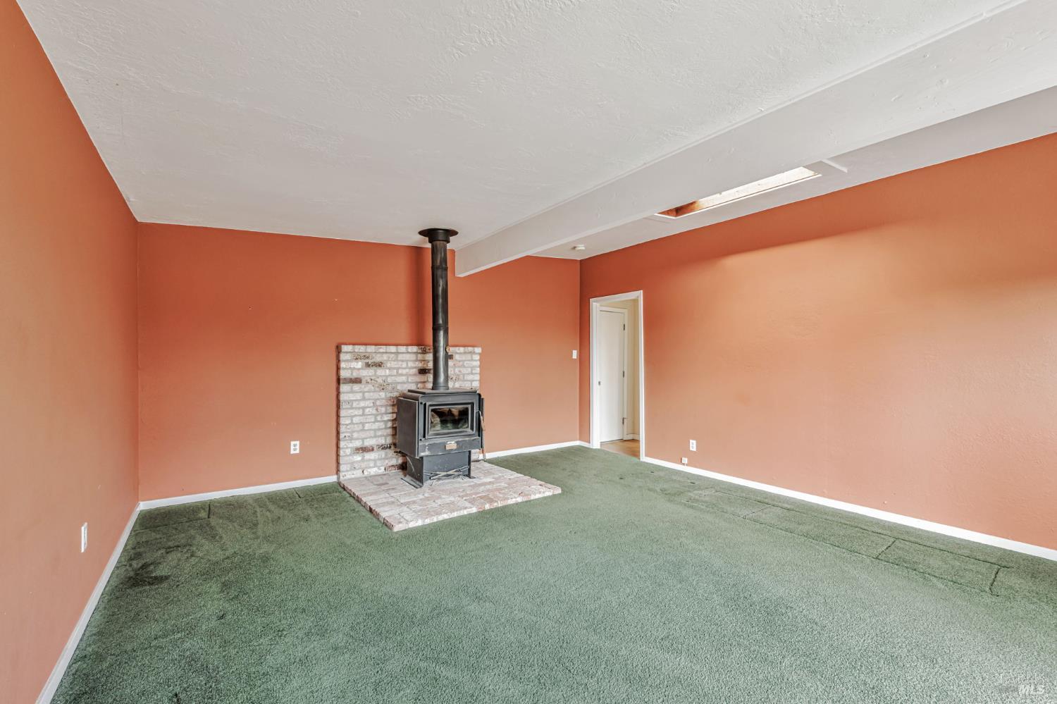 San Rafael, California, 94903, United States, 4 Bedrooms Bedrooms, ,2 BathroomsBathrooms,Residential,For Sale,1939619