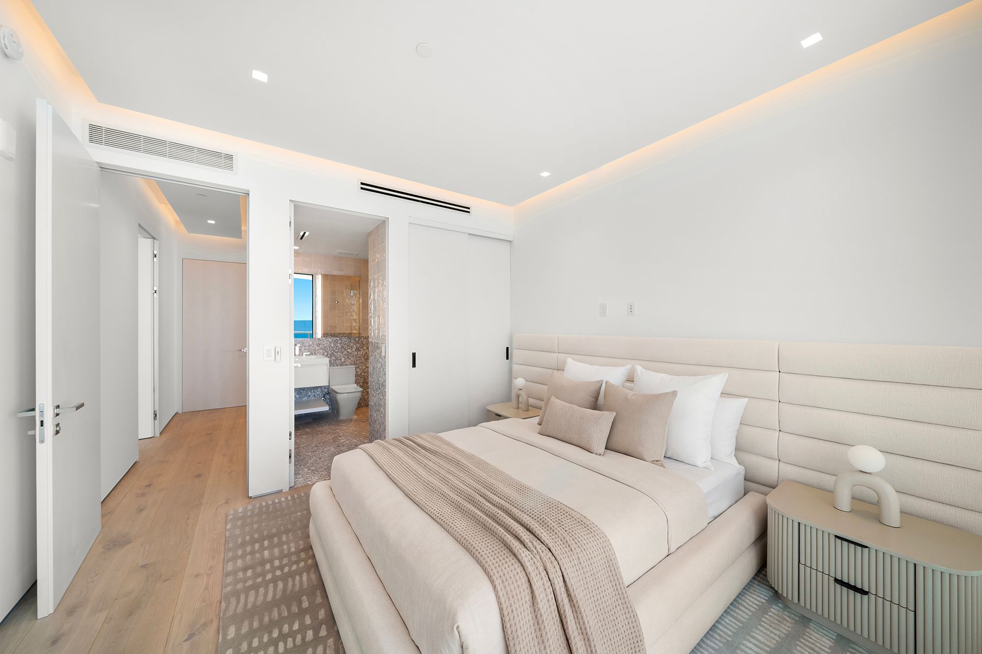  100 S Pointe Dr, Miami Beach, FL, 33139 - 物件實景