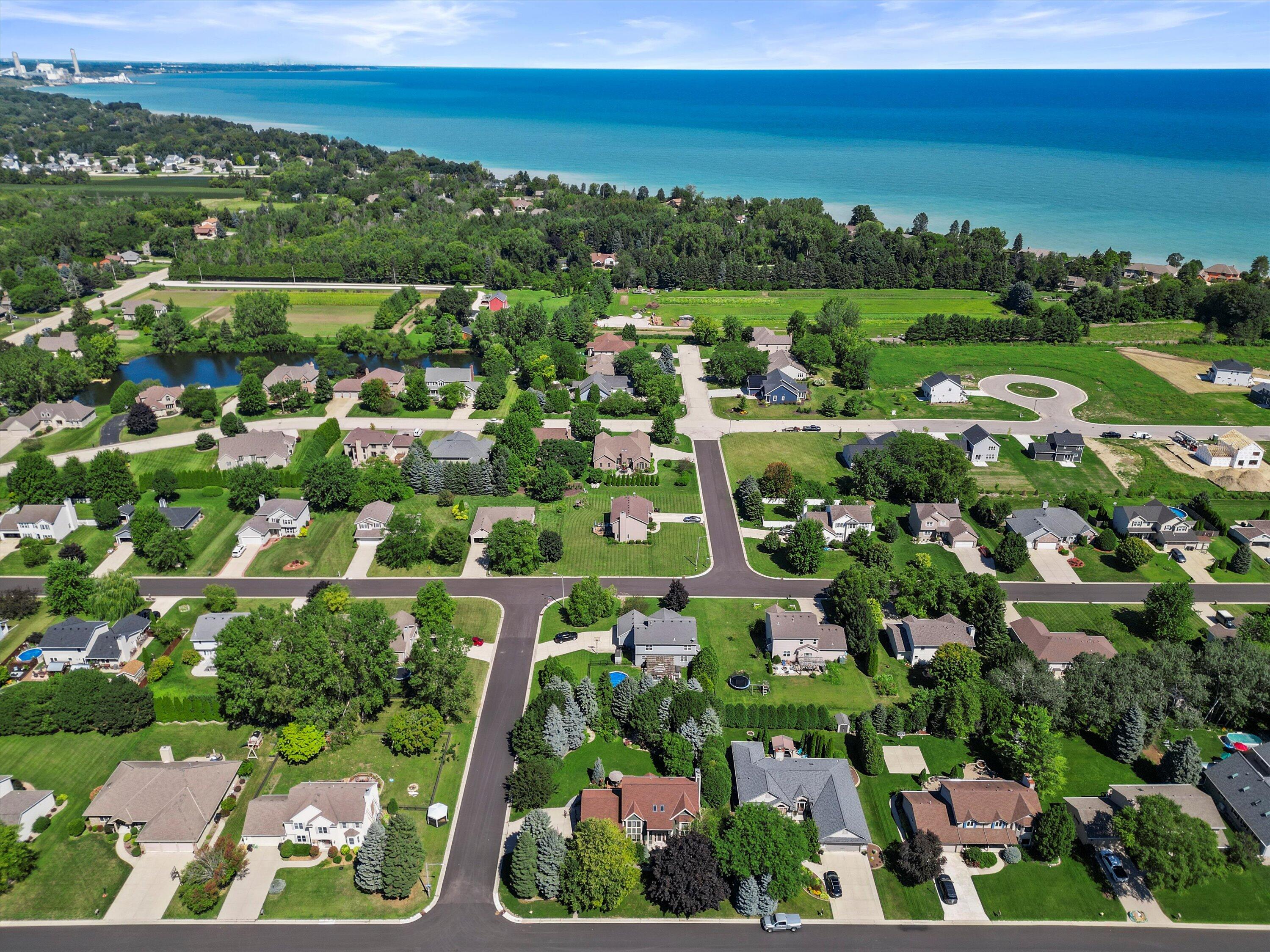 Caledonia, Wisconsin, 53402, United States, 3 Bedrooms Bedrooms, ,3 BathroomsBathrooms,Residential,For Sale,1987324