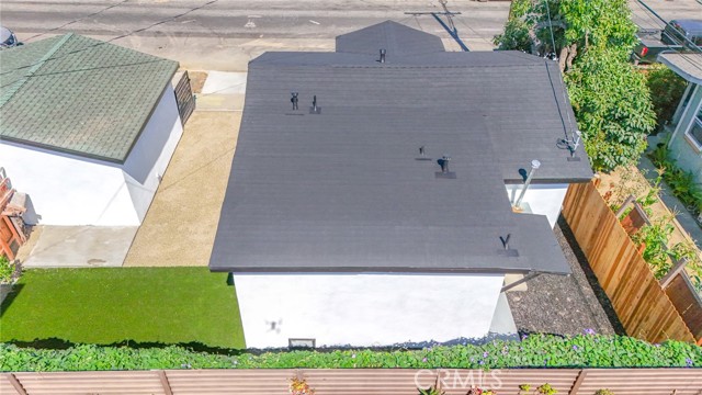 Los Angeles, California, 90061, United States, 2 Bedrooms Bedrooms, ,2 BathroomsBathrooms,Residential,For Sale,1981652