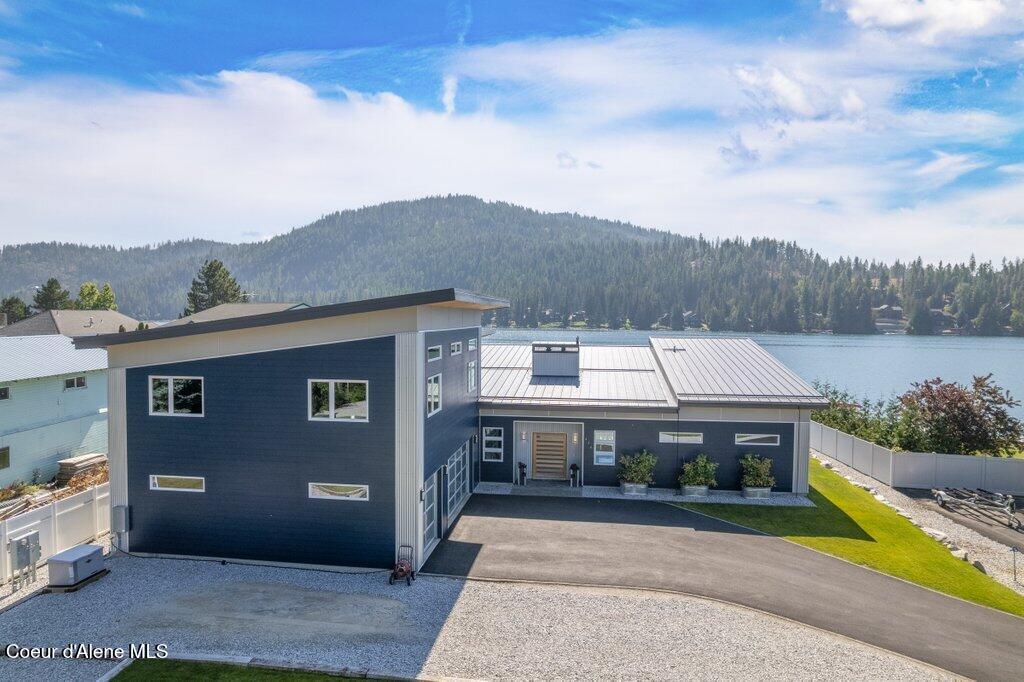 Sandpoint, Idaho, 83864, United States, 4 Bedrooms Bedrooms, ,3 BathroomsBathrooms,Residential,For Sale,1983378