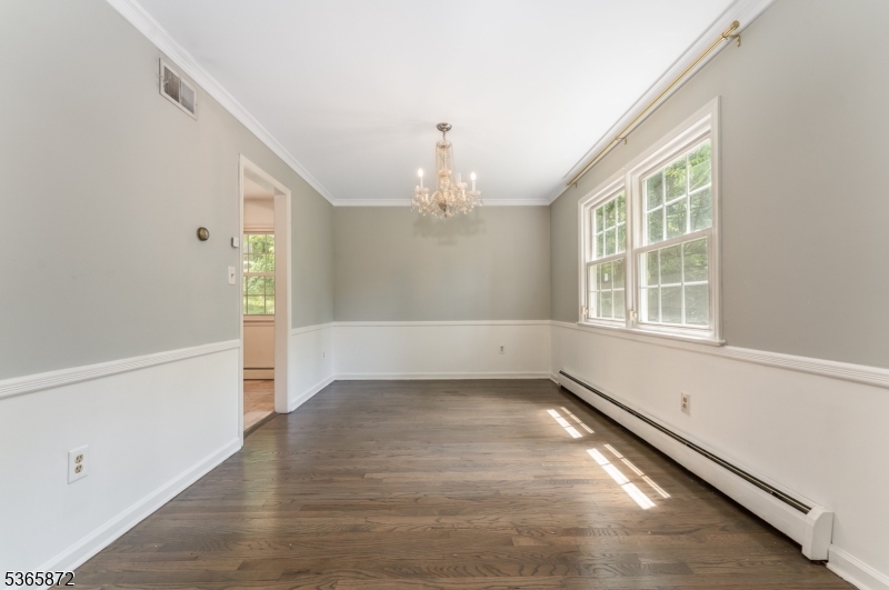 Bridgewater Twp., New Jersey, 08807, United States, 4 Bedrooms Bedrooms, ,3 BathroomsBathrooms,Residential,For Sale,1867393