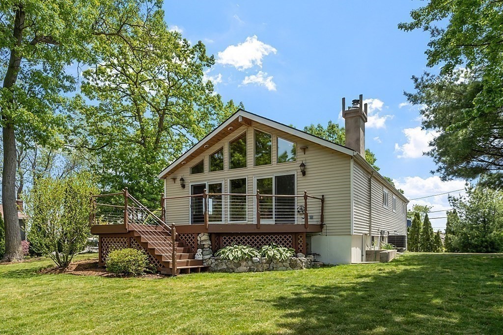 Malden, Massachusetts, 02148, United States, 3 Bedrooms Bedrooms, ,2 BathroomsBathrooms,Residential,For Sale,1938080