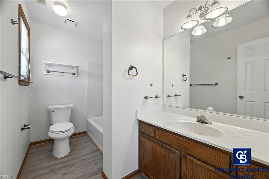 Virginia Beach Va, Virginia, 23454, United States, 4 Bedrooms Bedrooms, ,3 BathroomsBathrooms,Residential,For Sale,1919664