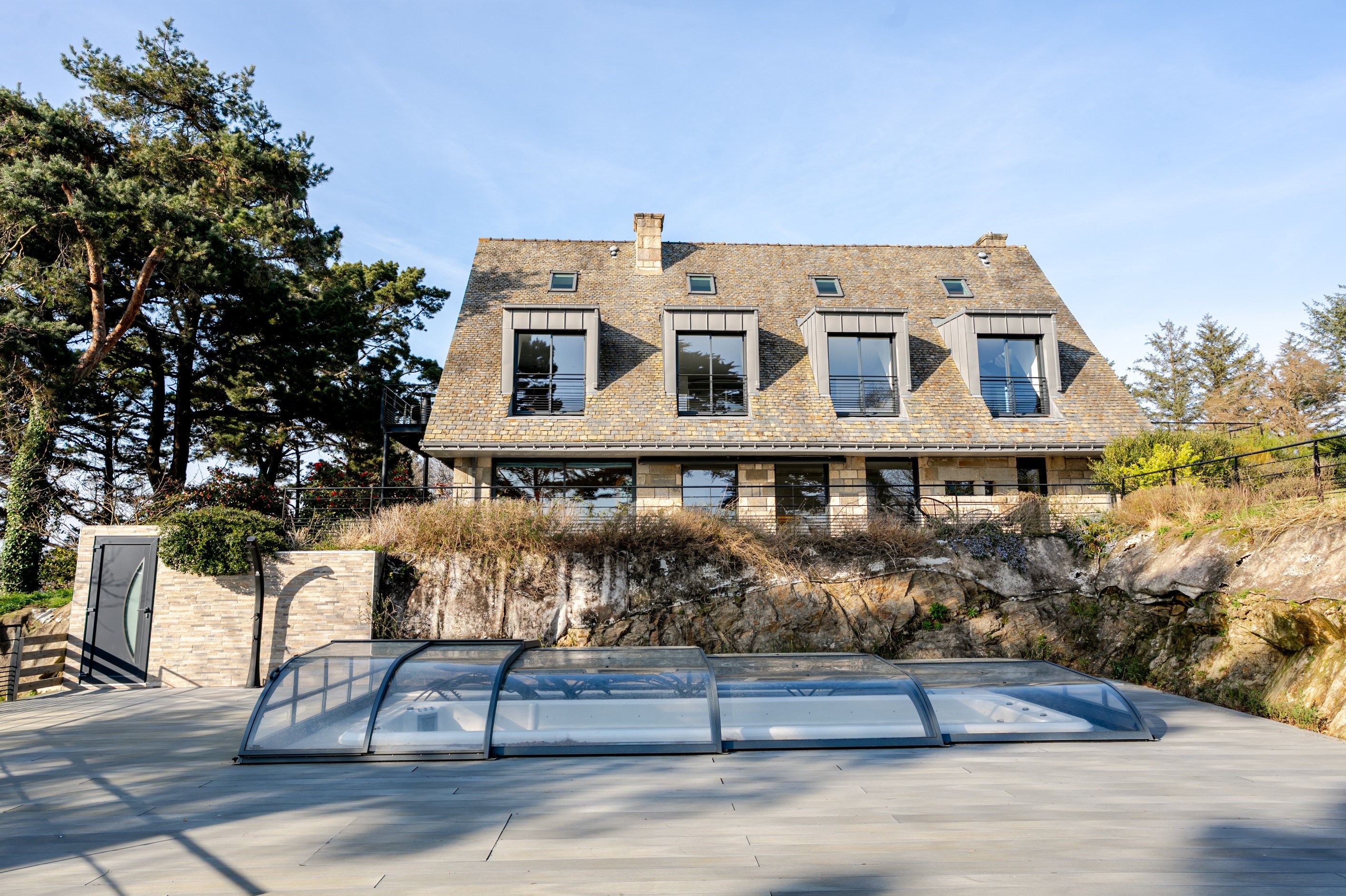  GUIDEL, EXCEPTIONAL PROPERTY IN A DOMINANT POSITION - 物件實景