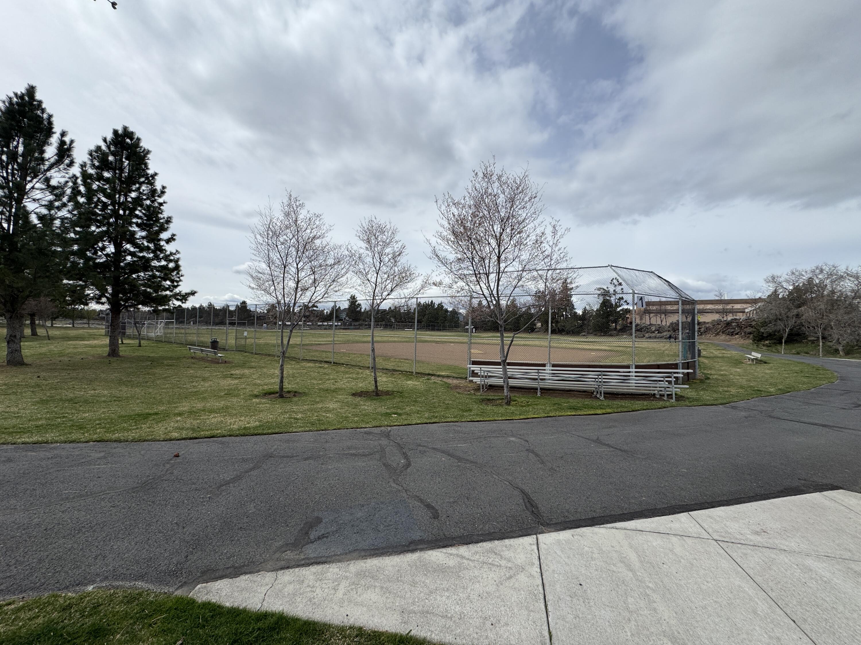 Redmond, Oregon, 97756, United States, 2 Bedrooms Bedrooms, ,1 BathroomBathrooms,Residential,For Sale,1937266
