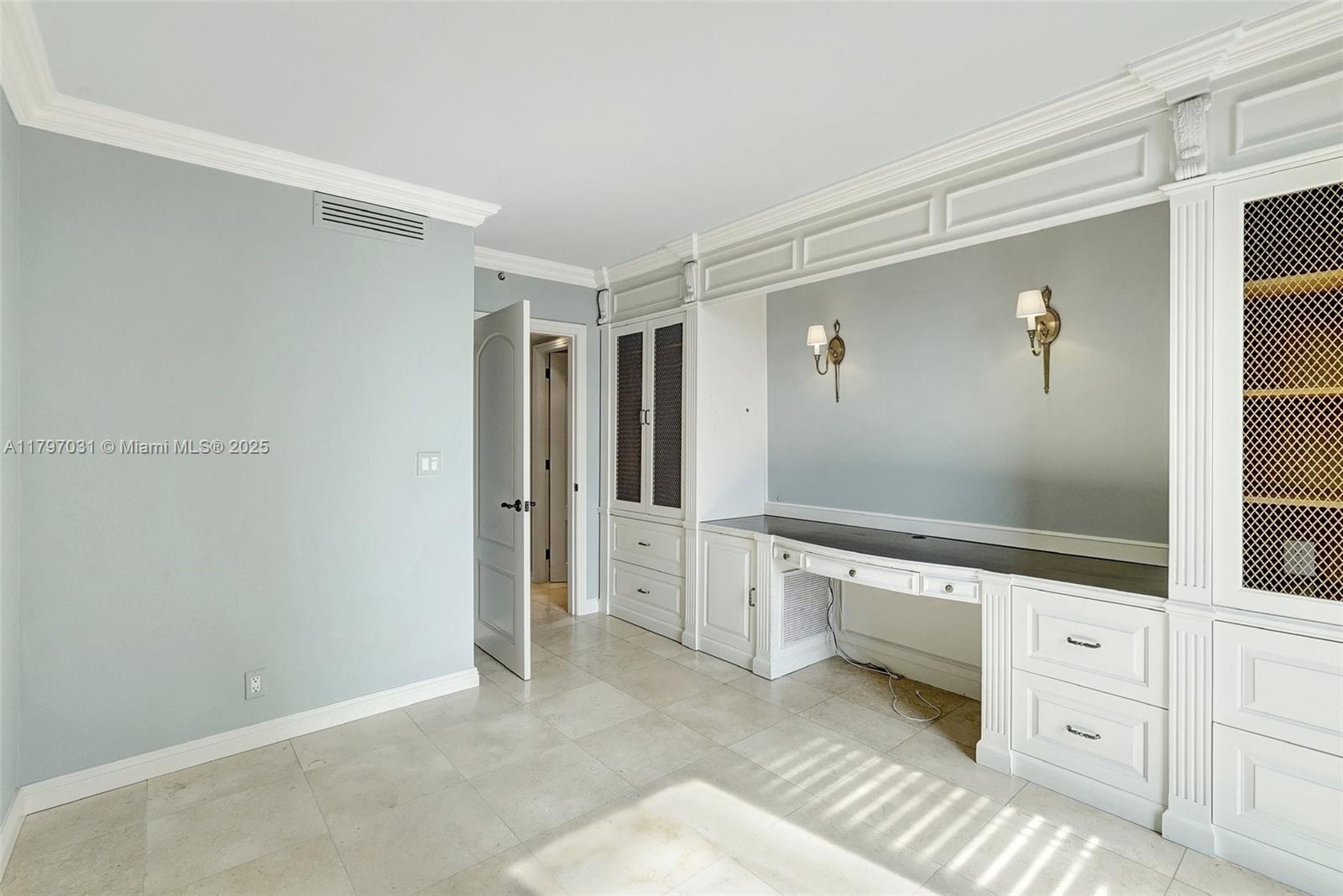 Aventura, Florida, 33180, United States, 4 Bedrooms Bedrooms, ,5 BathroomsBathrooms,Residential,For Sale,1796989