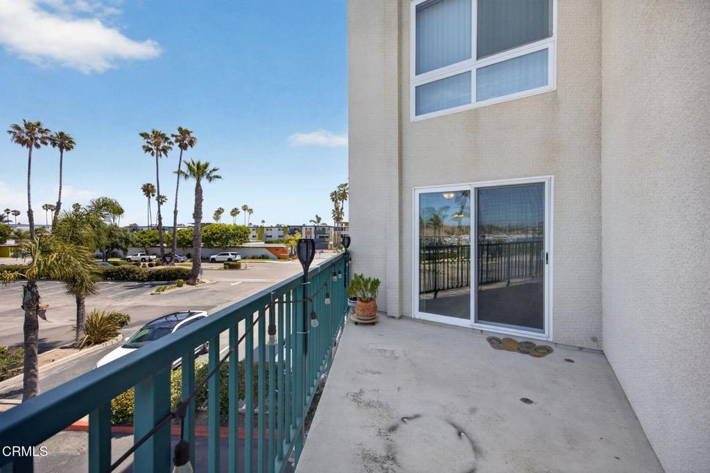 Oxnard, California, 93035, United States, 2 Bedrooms Bedrooms, ,1 BathroomBathrooms,Residential,For Sale,2040147