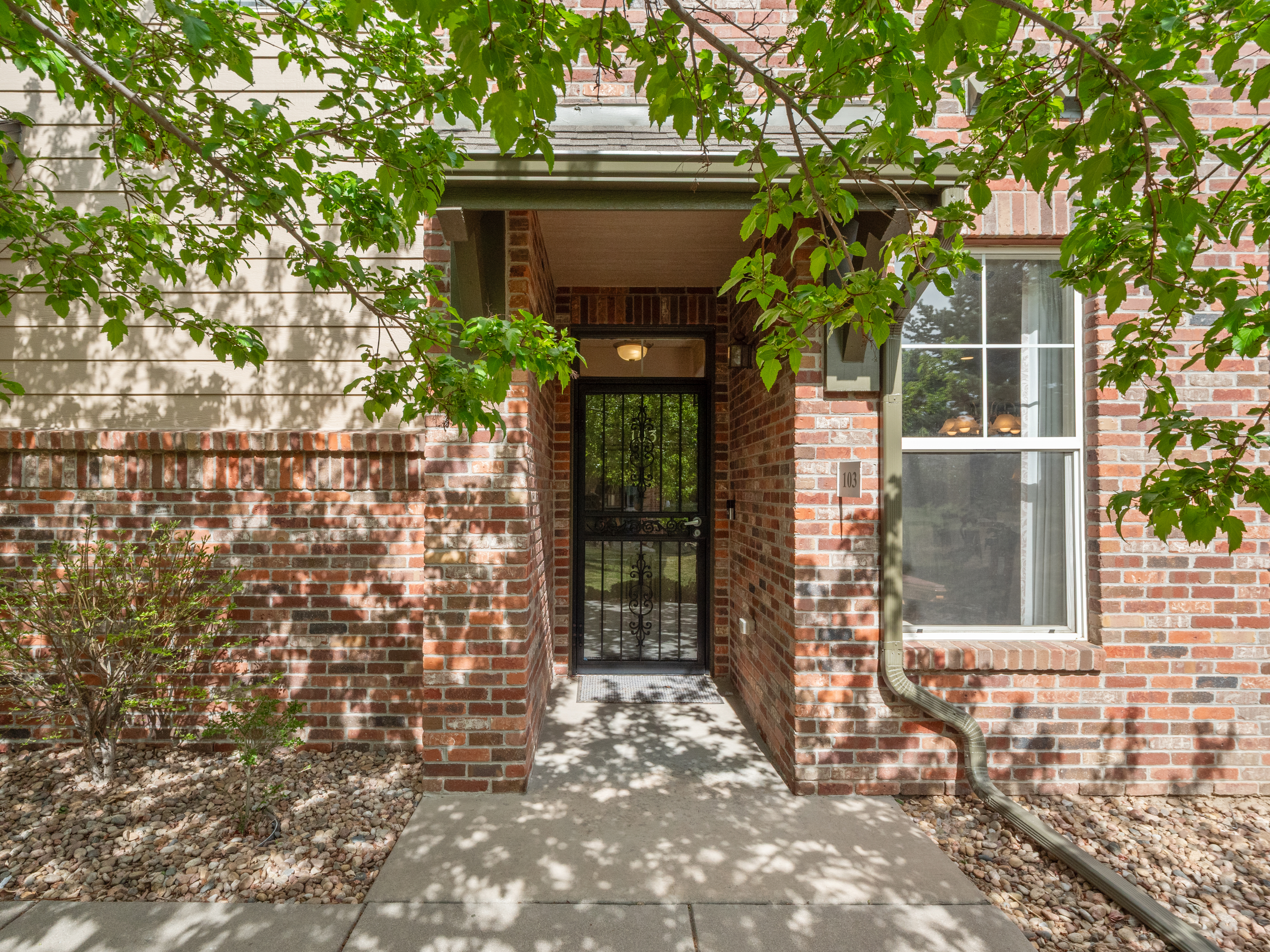  2240 S Vaughn Way, Aurora, CO, 80014 - 物件實景