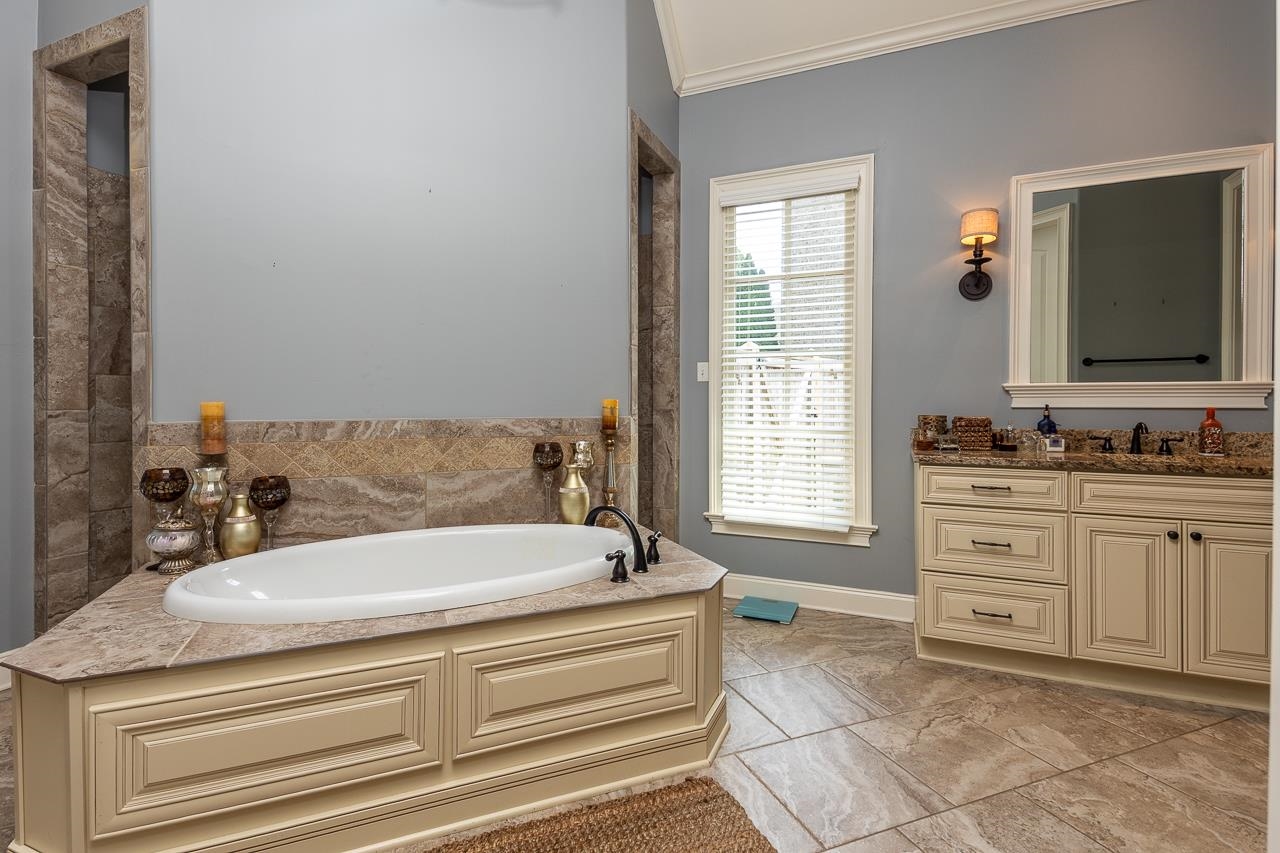 Unincorporated, Tennessee, 38017, United States, 4 Bedrooms Bedrooms, ,3 BathroomsBathrooms,Residential,For Sale,1847502